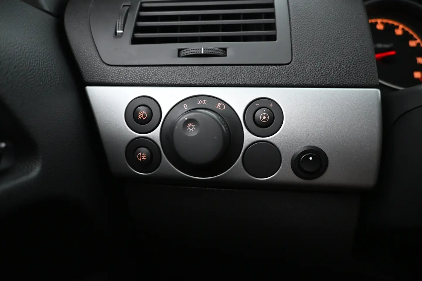 Car Image - 4DIHXRmKdXwT7VFAtHdJVA