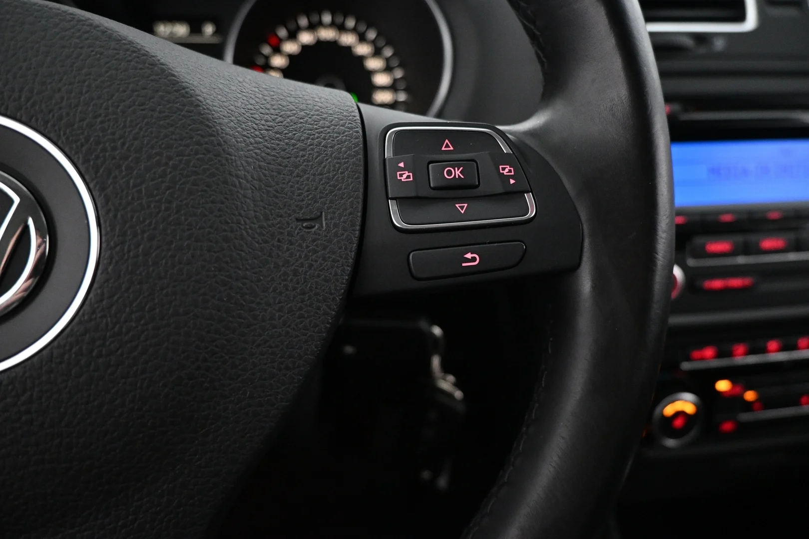 Car Image - 6Nvo61IOhbCqdvRks9lfdB