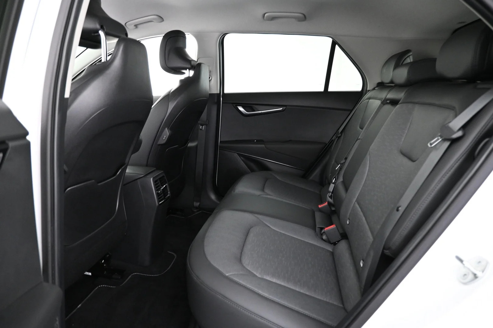 Car Image - qcALxBQxuk0AY1YPKgTD2