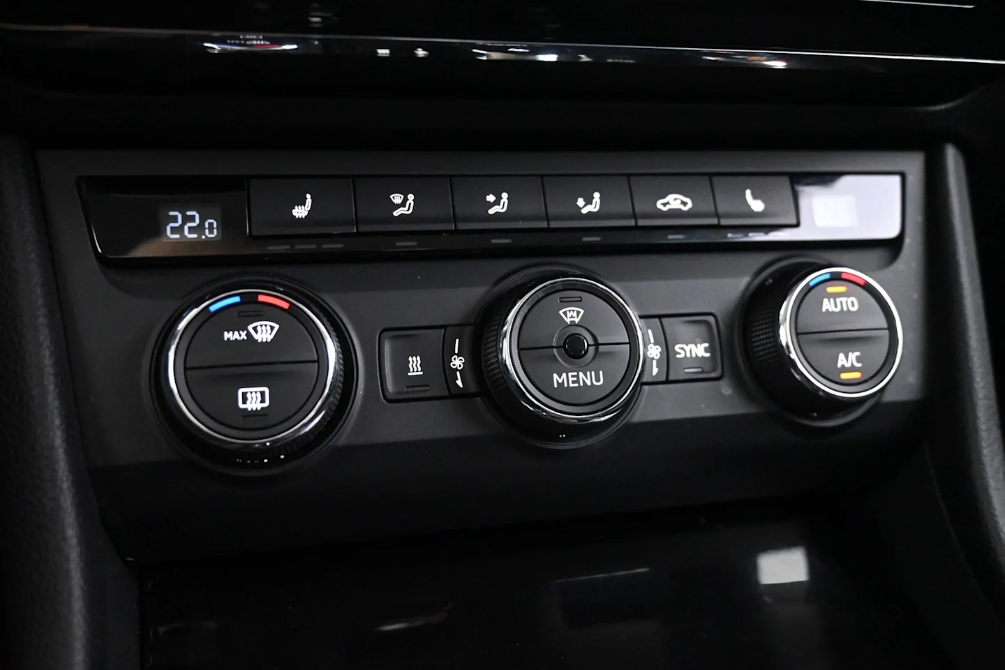 Car Image - 3rhcXen9Avu80hIdzkTKyM