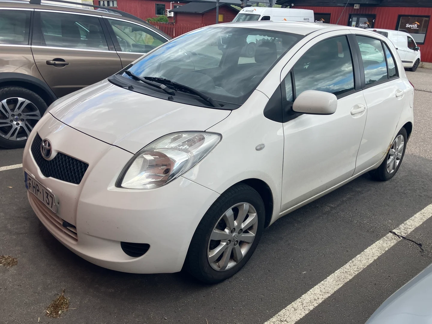 Car Image - 37mEIJmv716hj4VhGKAx7c