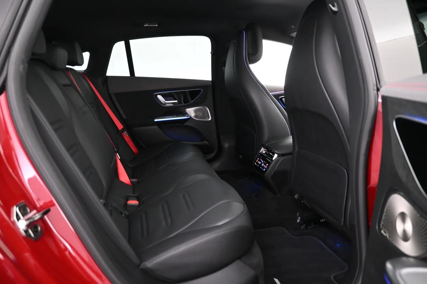 Car Image - 6eeY9mjyRH0YVU3U0FCSd8