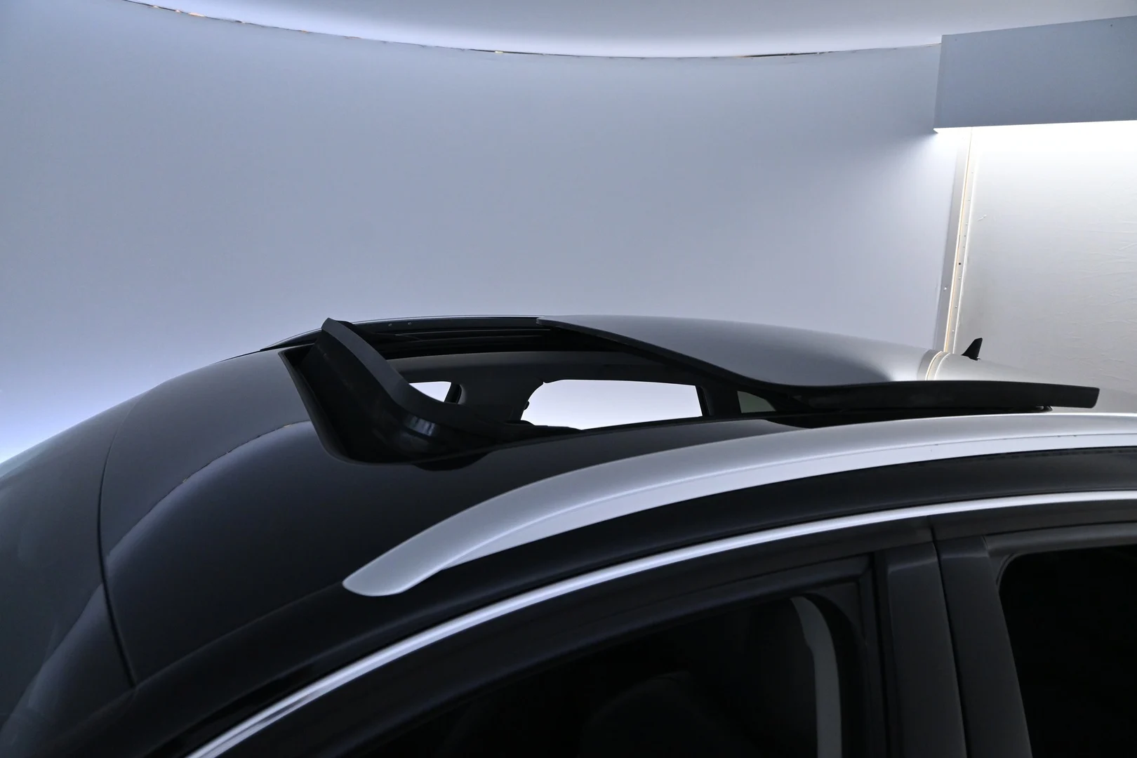 Car Image - 3yJ7OGM5kH5DaV2mzsMJQo