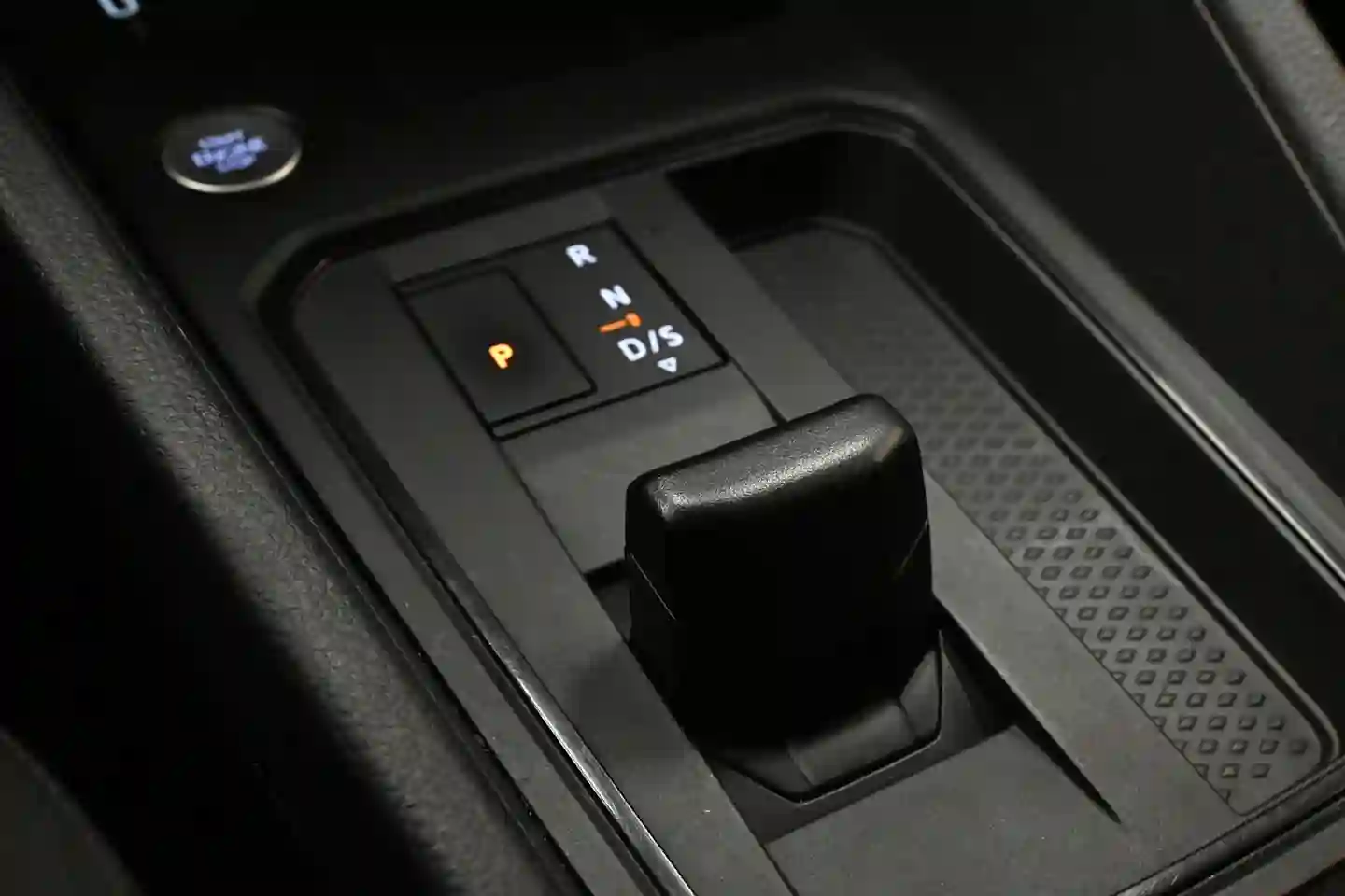 Car Image - 6Ko13nTWgRUmE88sMdcM3J