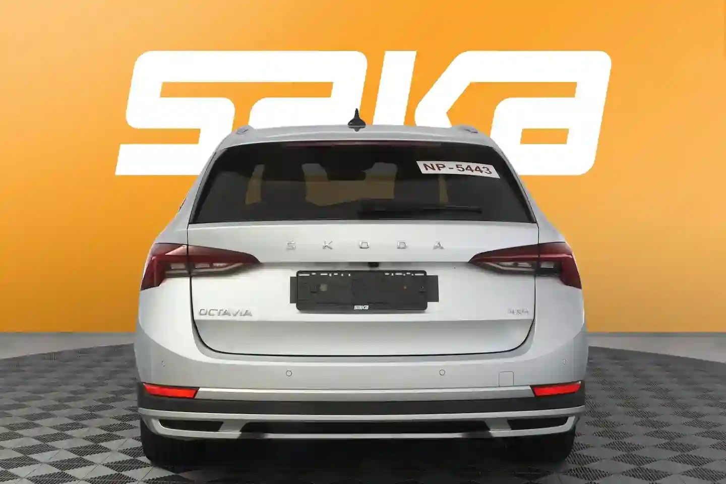 Car Image - 2EfkNSnuqorMw3kbl50LBk