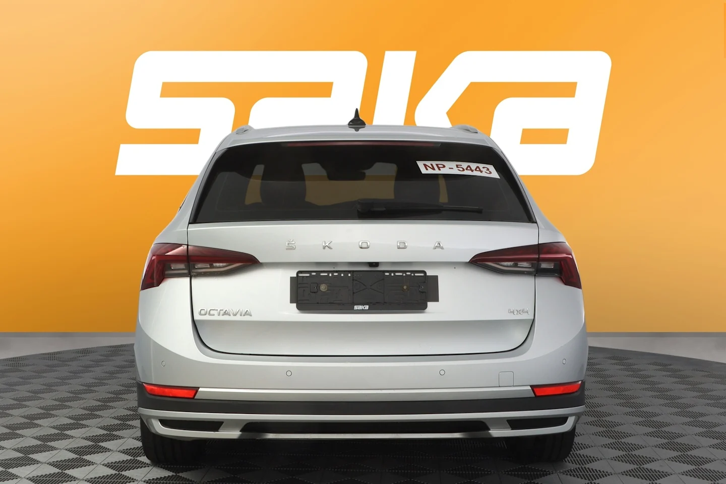 Car Image - 2EfkNSnuqorMw3kbl50LBk