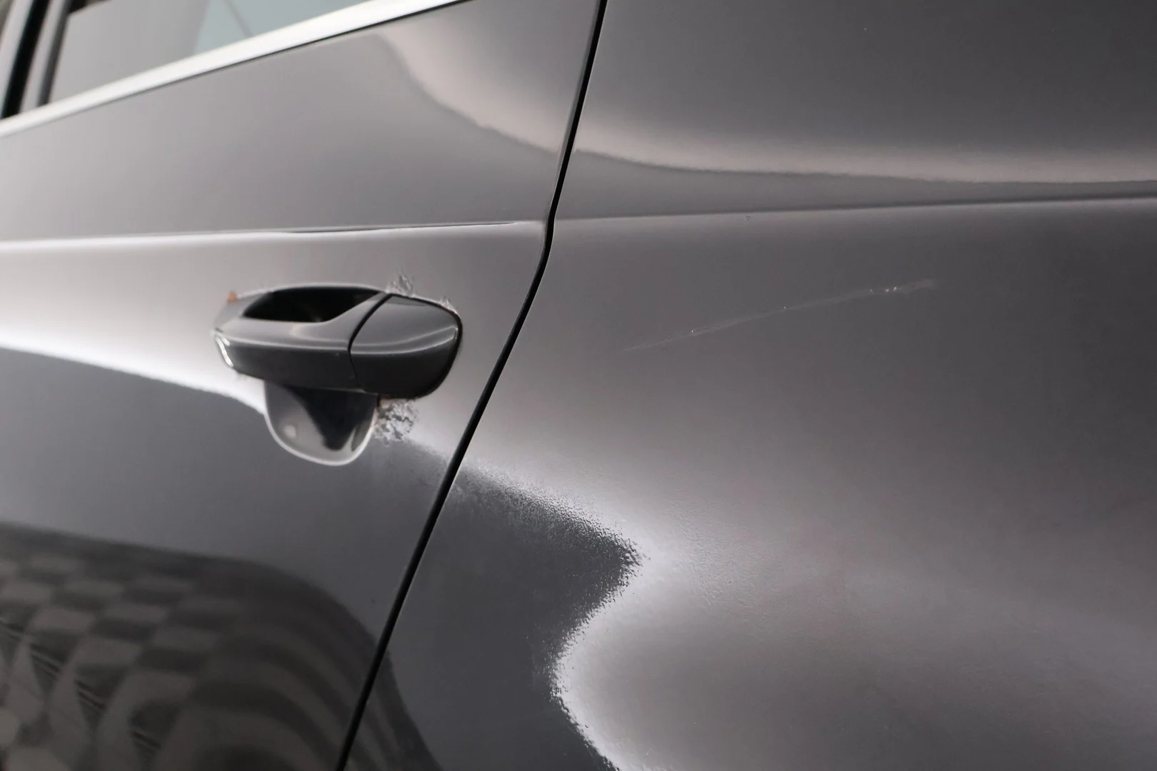 Car Image - 3NnKYC4DM78dYbcJEPJLlU