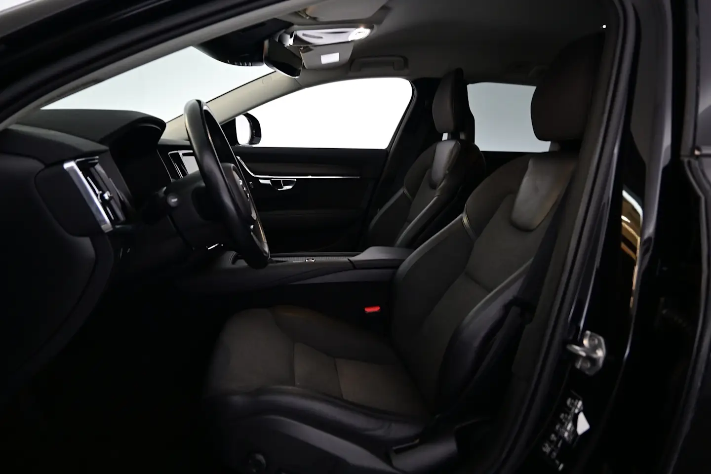Car Image - 6pQvnfFu6WrcMJbExXa38e
