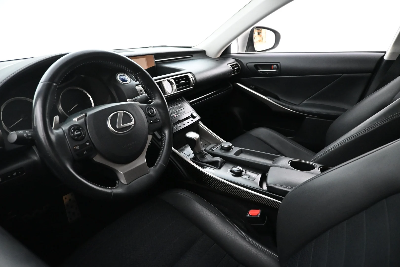 Car Image - 4lfQB3mO3gS1PAb1aFEYYR