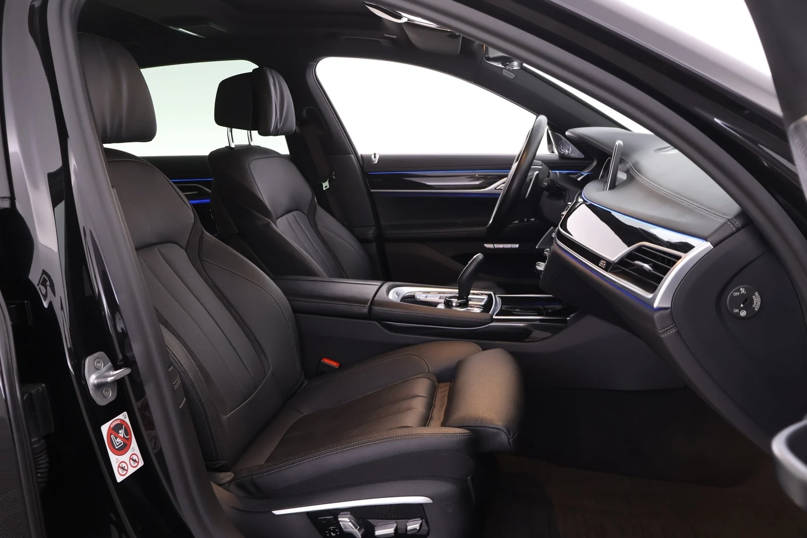 Car Image - liVEyLGqy73B1bmfjZ2No