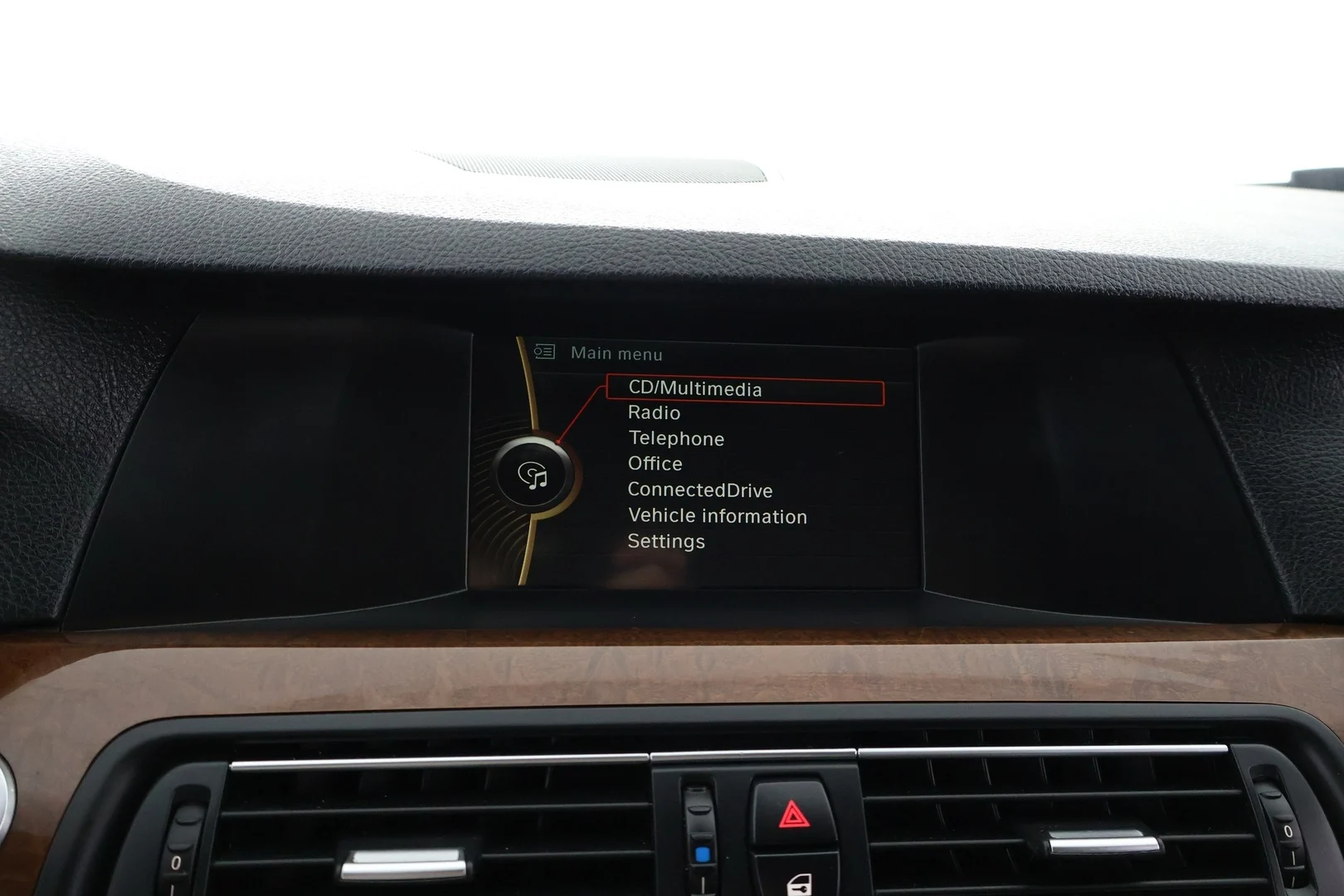 Car Image - Te1twtEdcblRZAMctJCNK