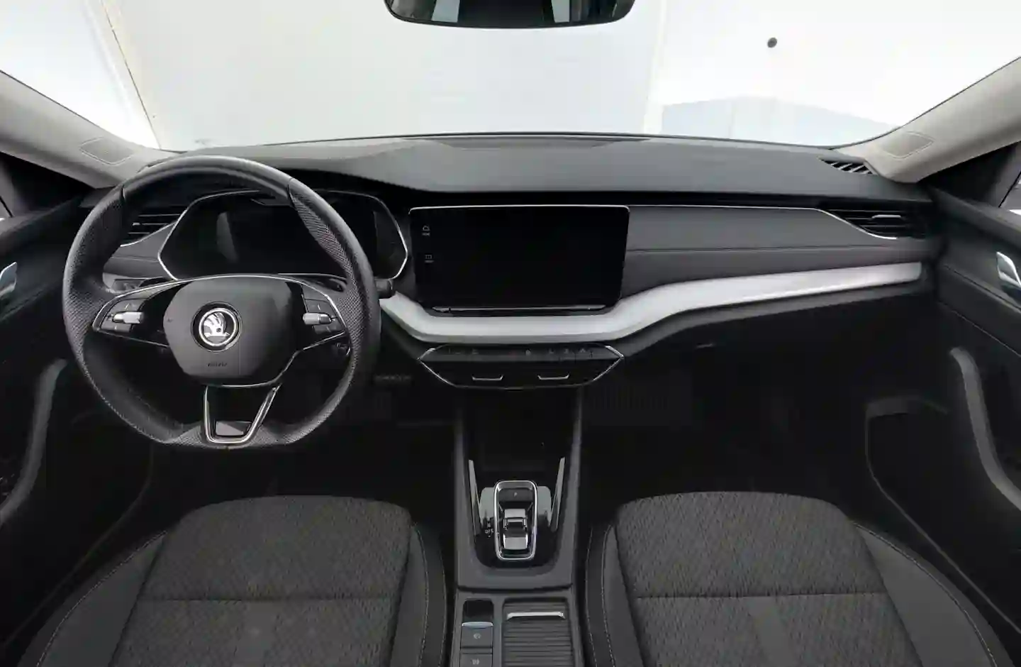 Car Image - 7xtCRWYQx6p1ZO3khQ2vrO