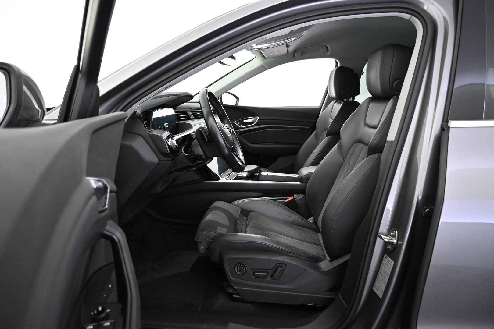 Car Image - 16WZds6VvmunPYdjbkvUDe
