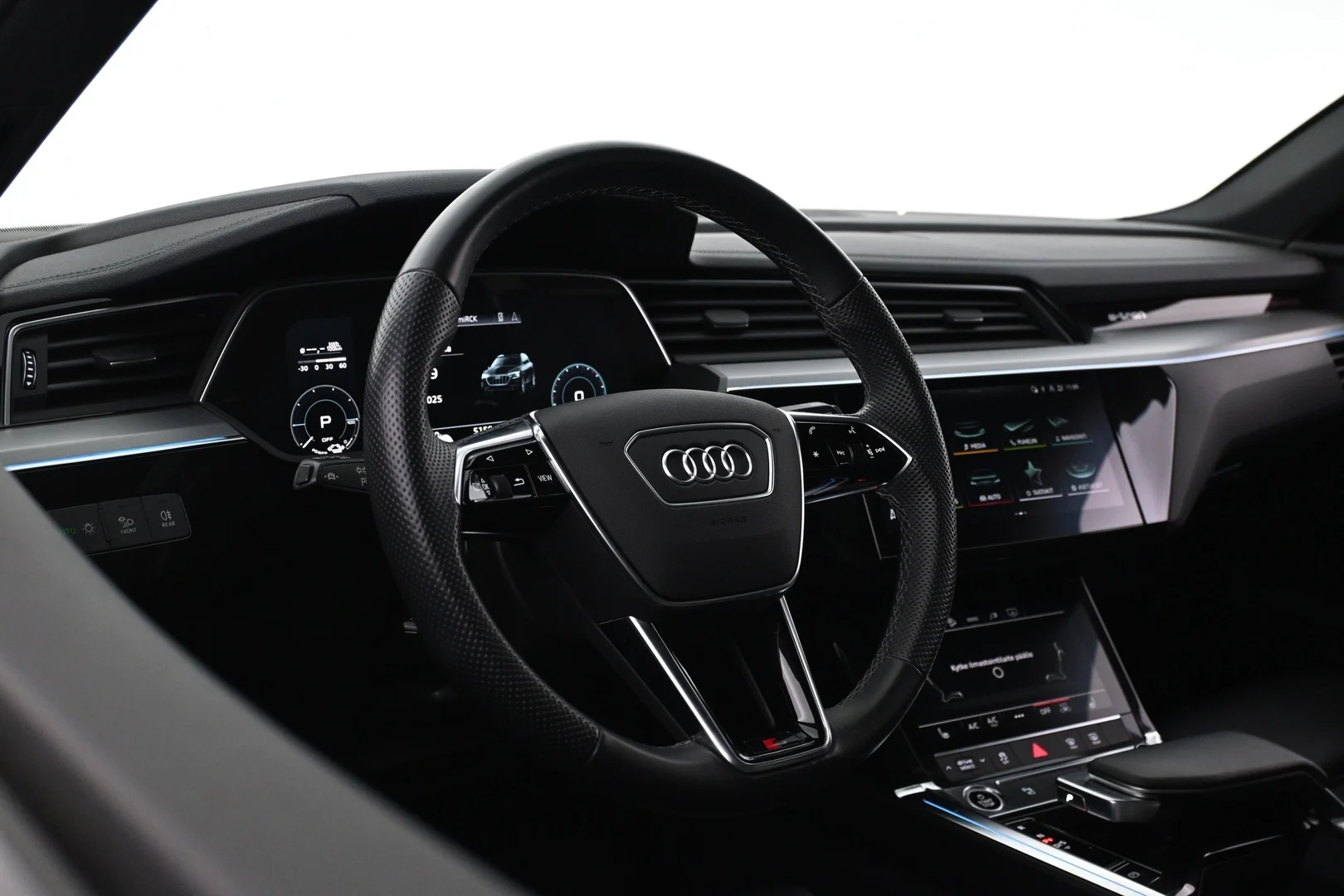 Car Image - 642oKRWU4tRJlhG3D3KFC9
