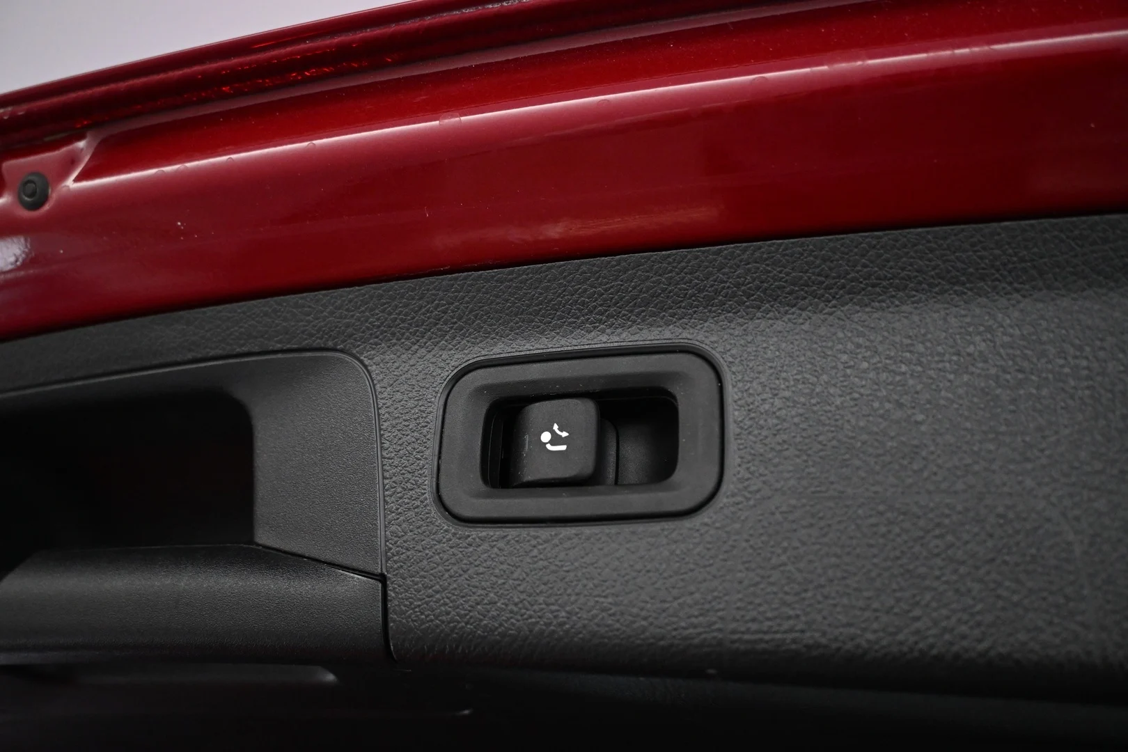 Car Image - 8bhIc7sBoCBueMNQpToYd