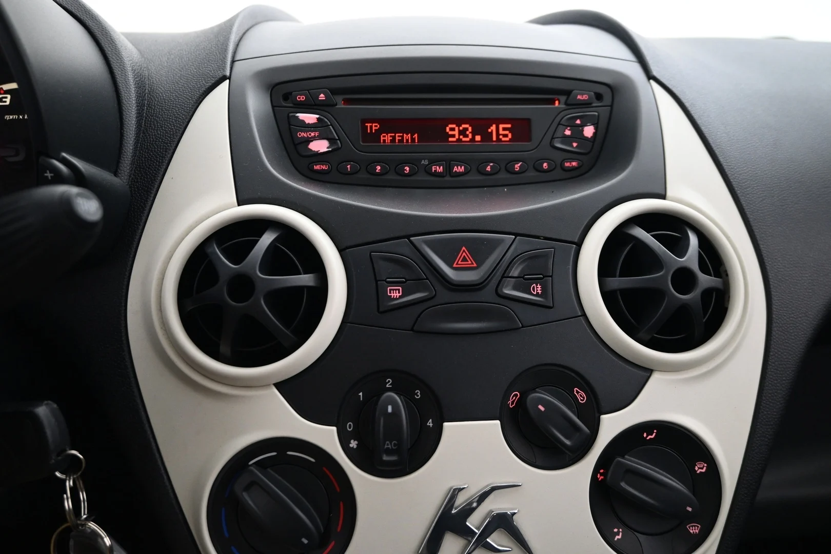 Car Image - 4LFjxEfaUERhV6hn4p2dNW