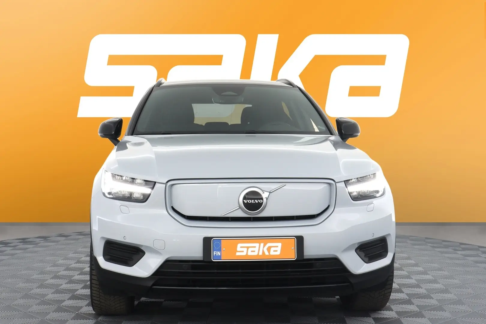 Car Image - lFNsjZot8TnNwpbwEIuYz