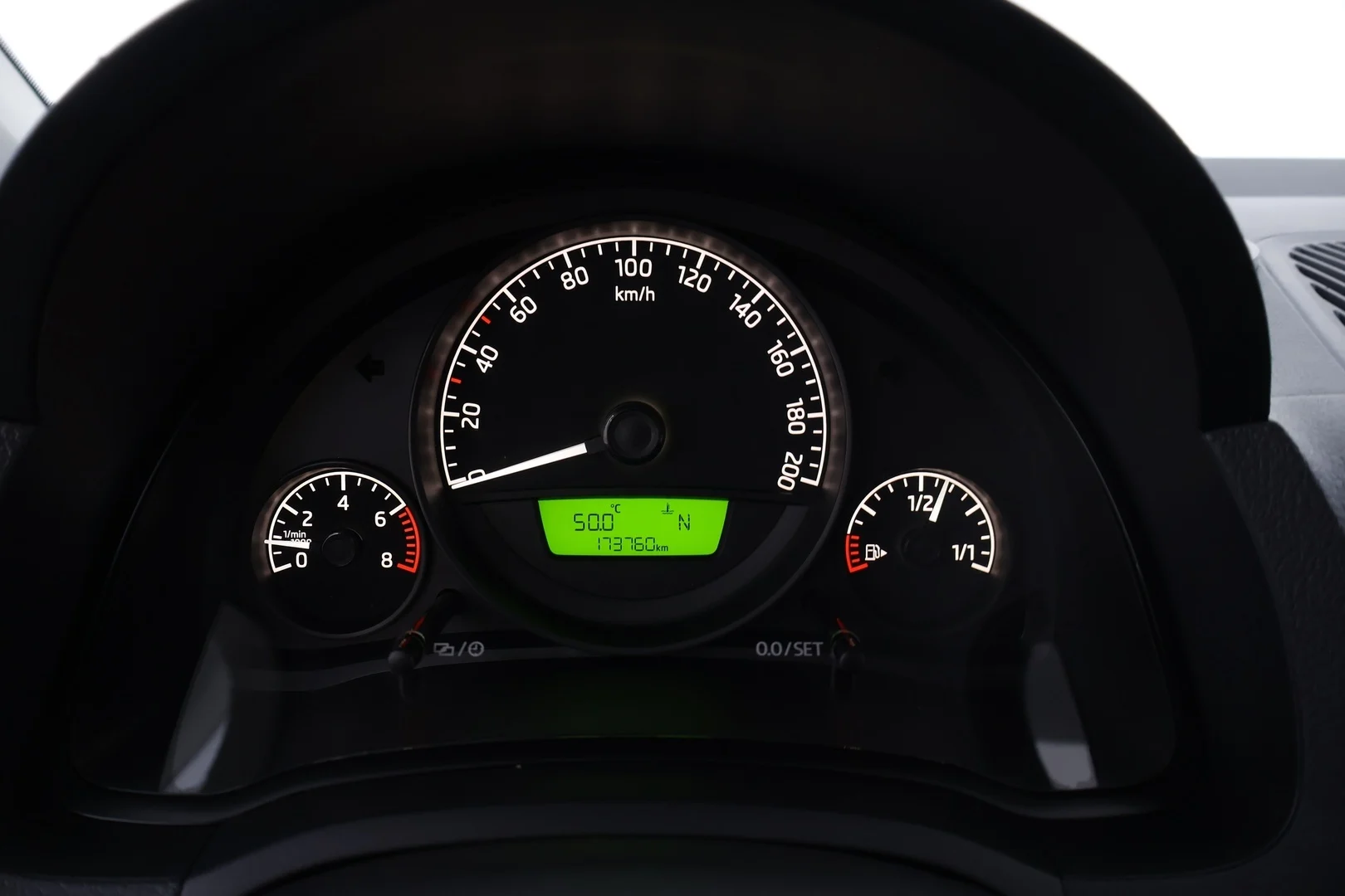 Car Image - 5v3q42EHnvqZzyDzlUO5P0