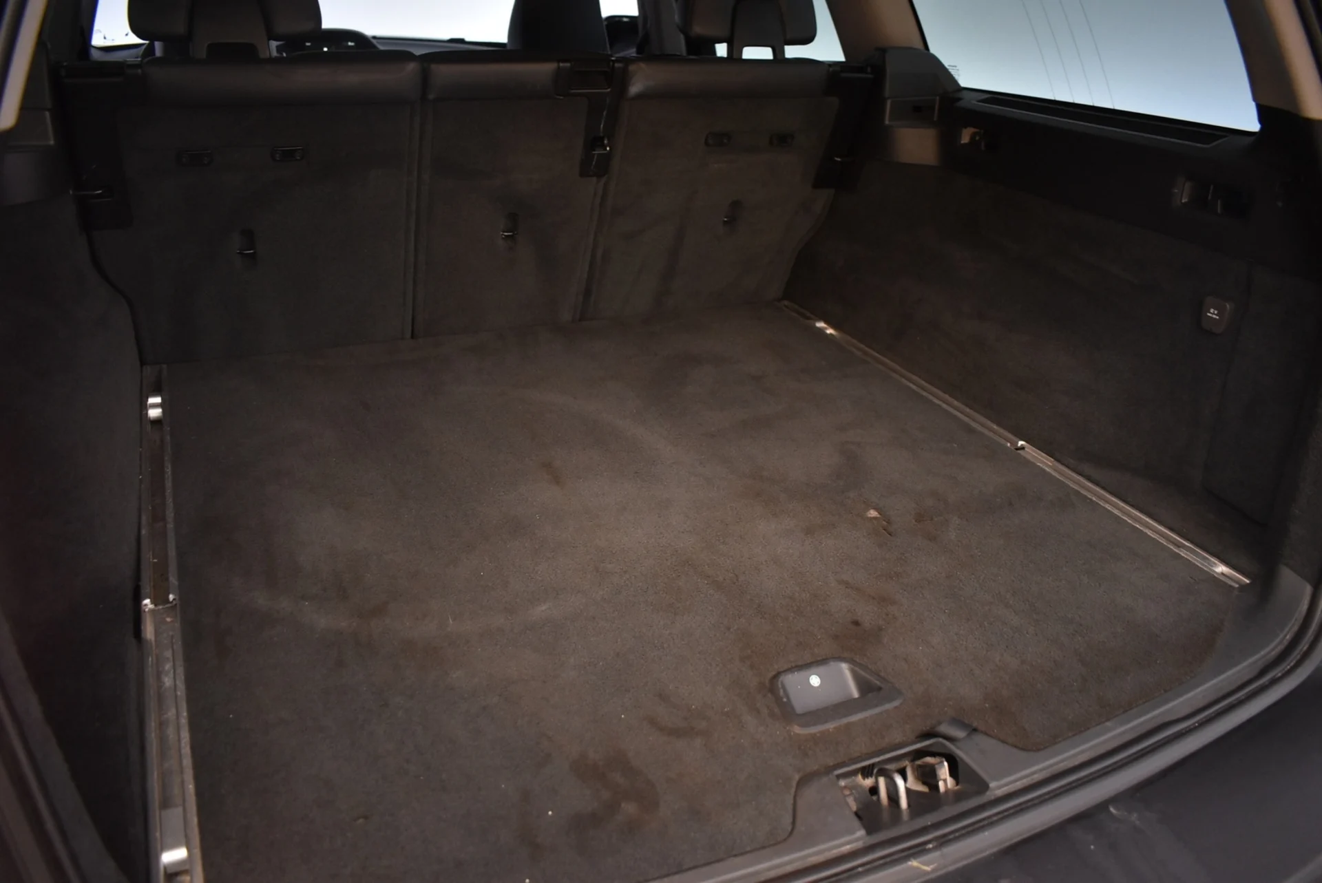 Car Image - 6VIeRLPZVr4QYgOD3Ddtmz