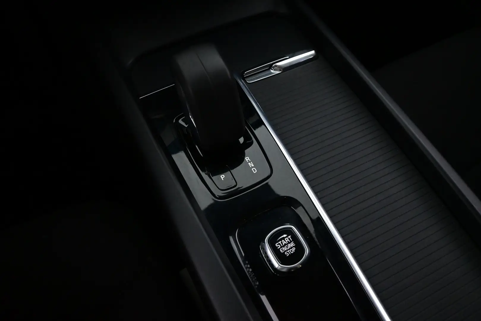 Car Image - 2Ud8olD4r3oo1hCGaEXaan
