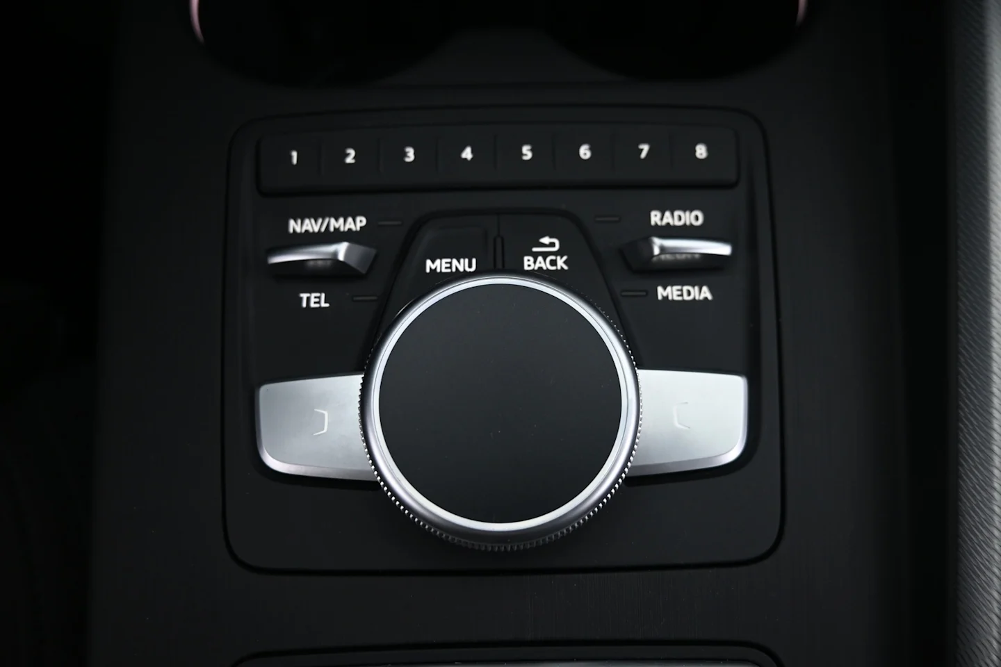 Car Image - 24Z88Nl0uSJ6lSKAwMkbYf