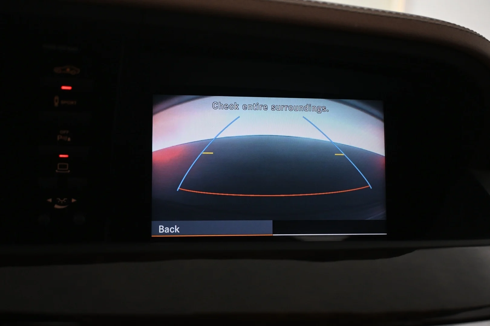 Car Image - 2enNdM60GVzKcCiQBbskgi
