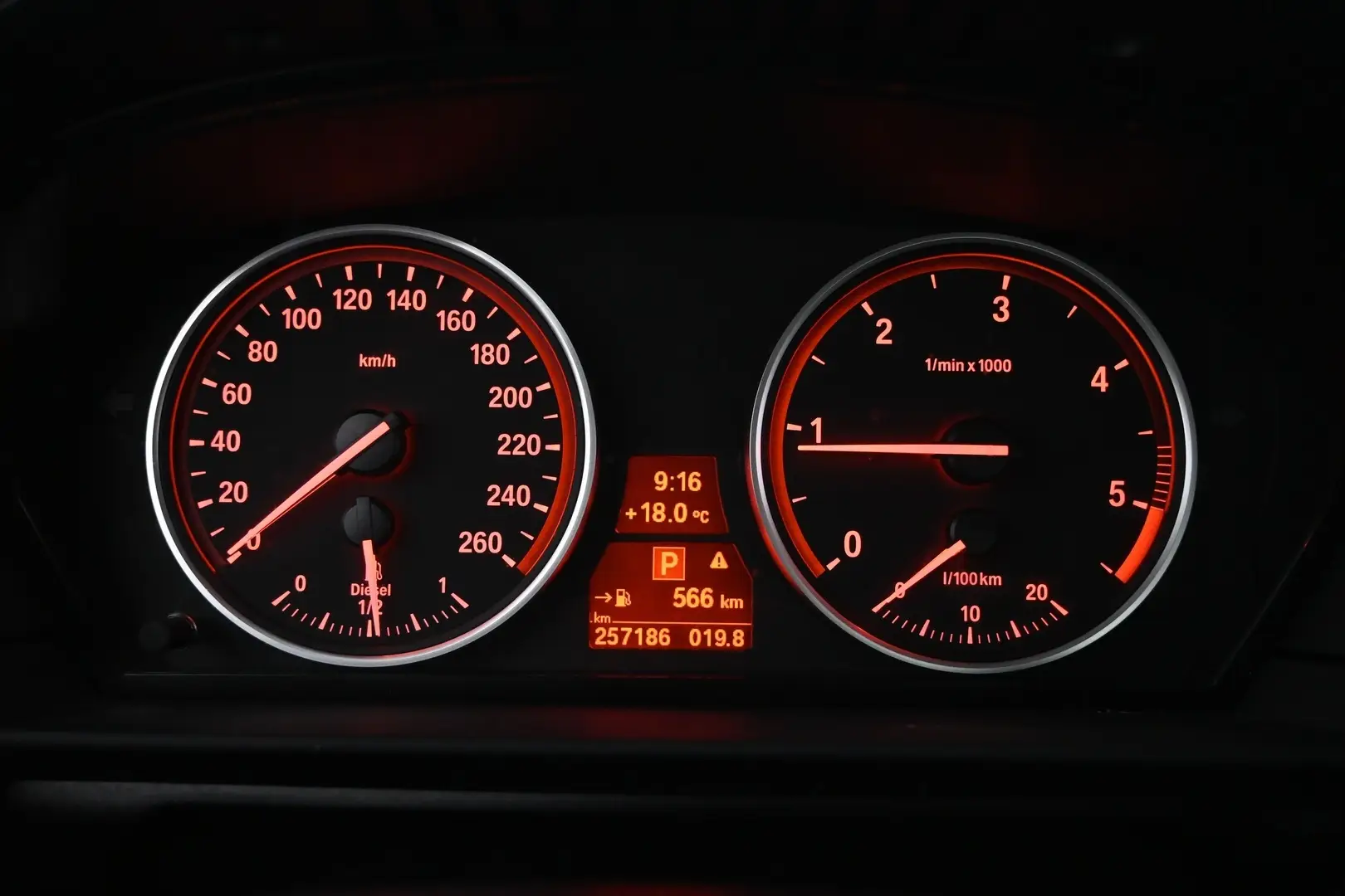 Car Image - 4Xm2TFTlKW9MHmhzknTp1O