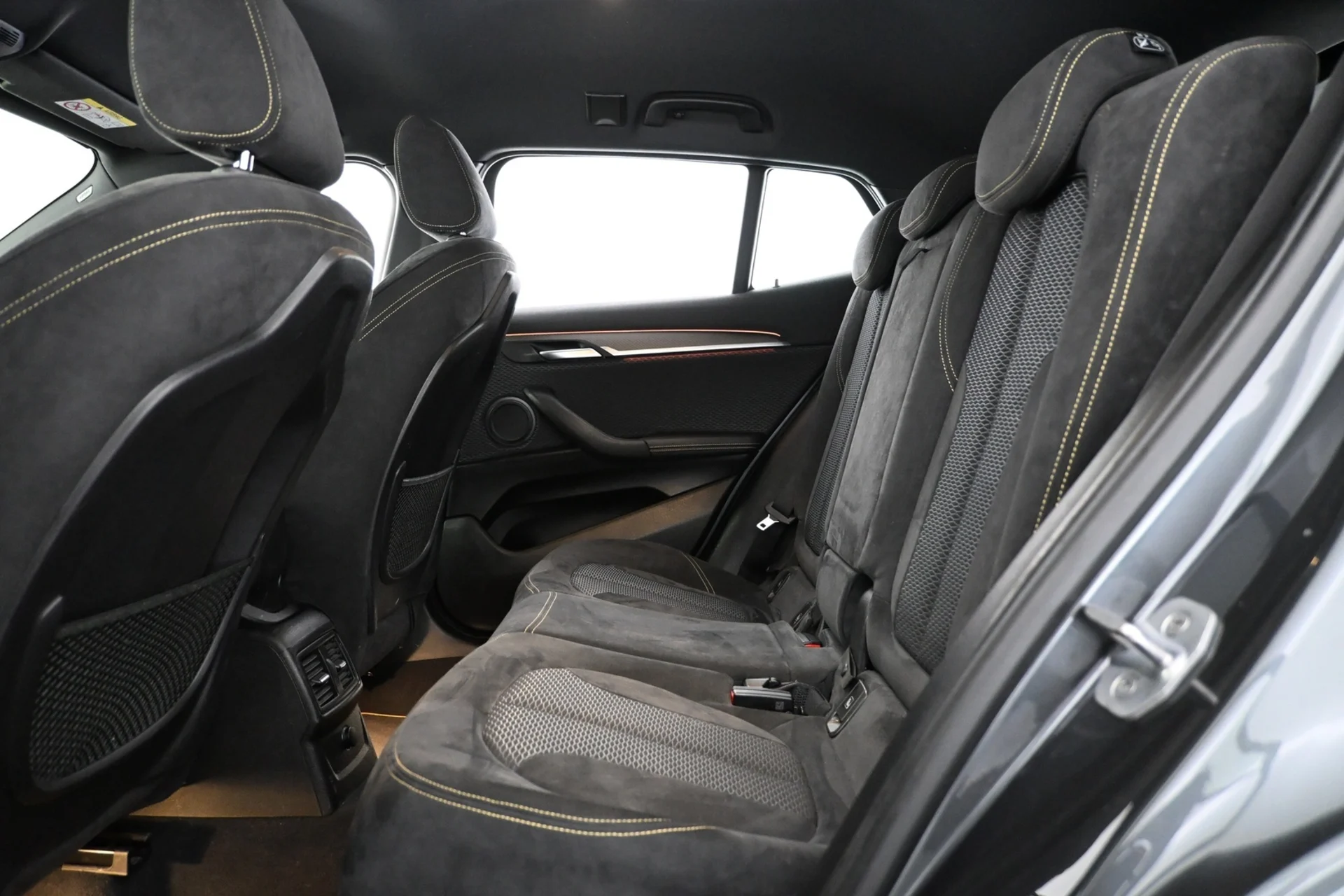 Car Image - KMLe0rxw3n0aFrmOKxadR