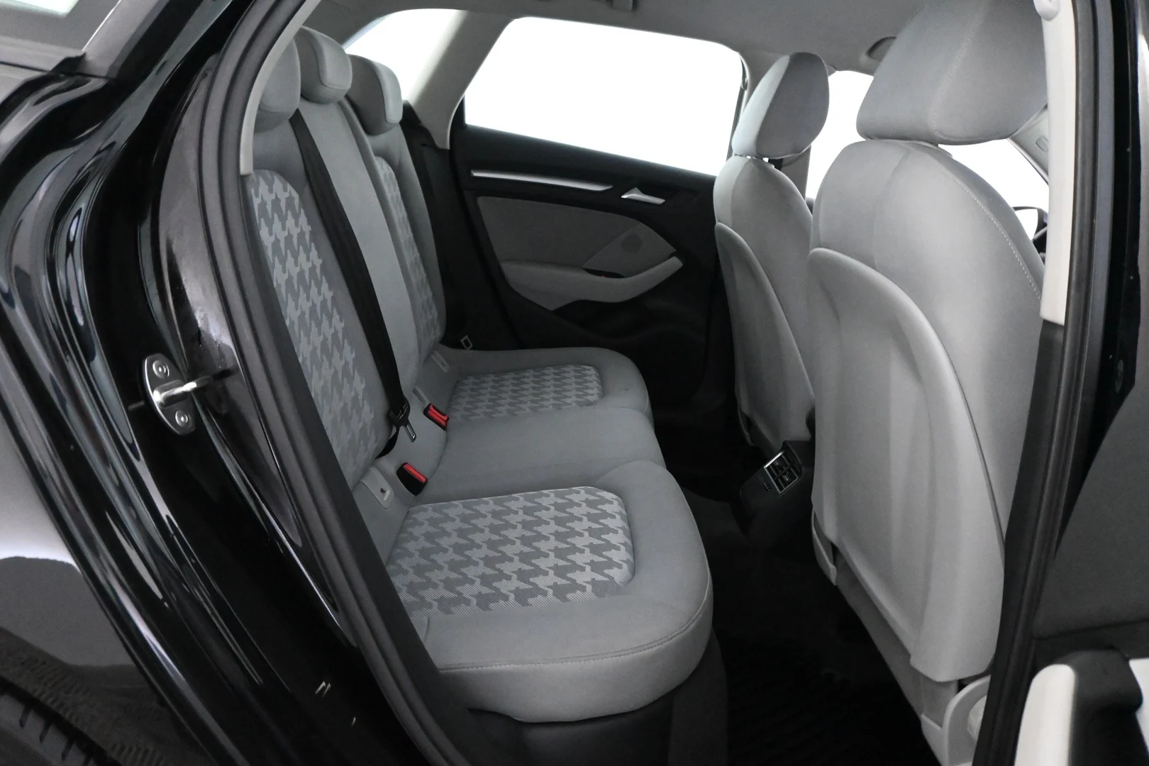 Car Image - 5Ue29TjkfQLqJqkadDIHuN