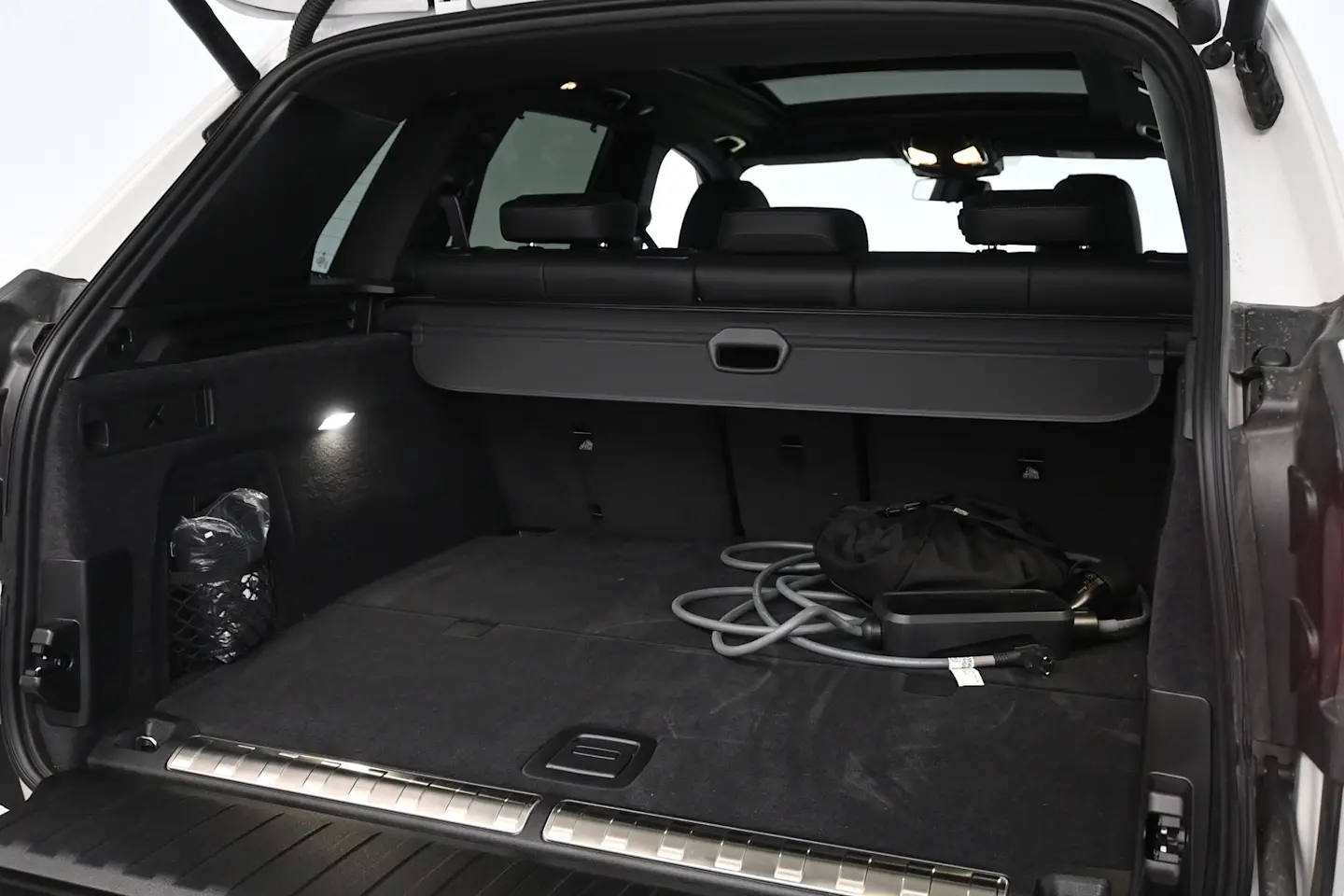 Car Image - 54VEsBJud2pKviZzUDlIHF
