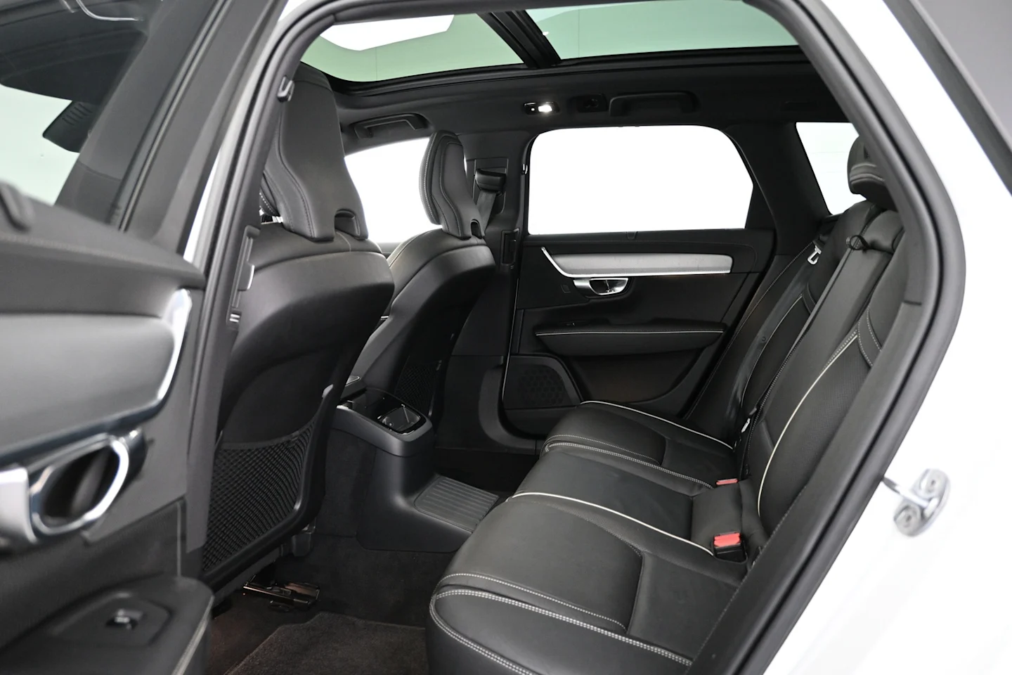 Car Image - 2x4YByNPSEeVz0huetR4uP