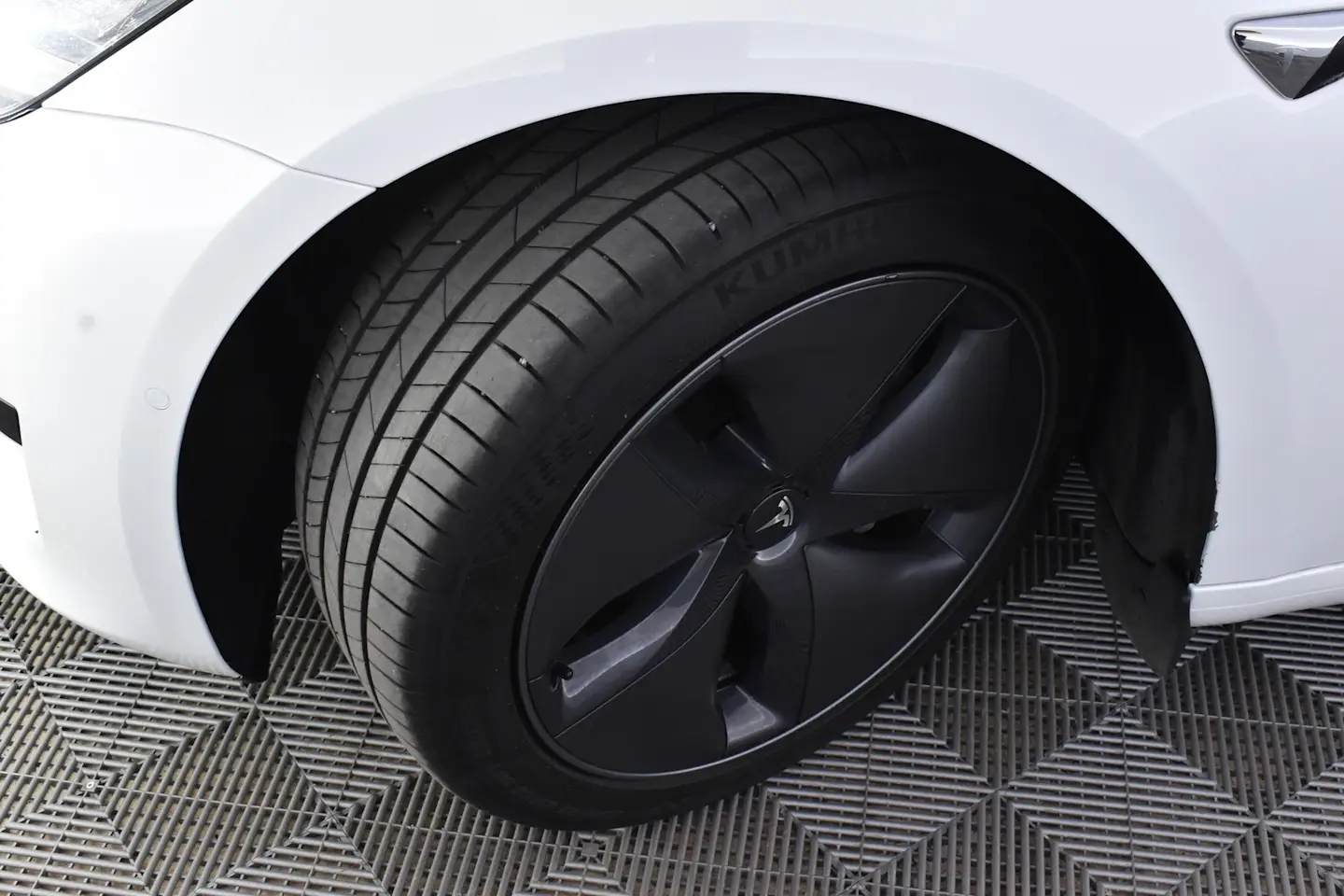 Car Image - 7vwJO3nUxQC7Z0RNCU2Brs