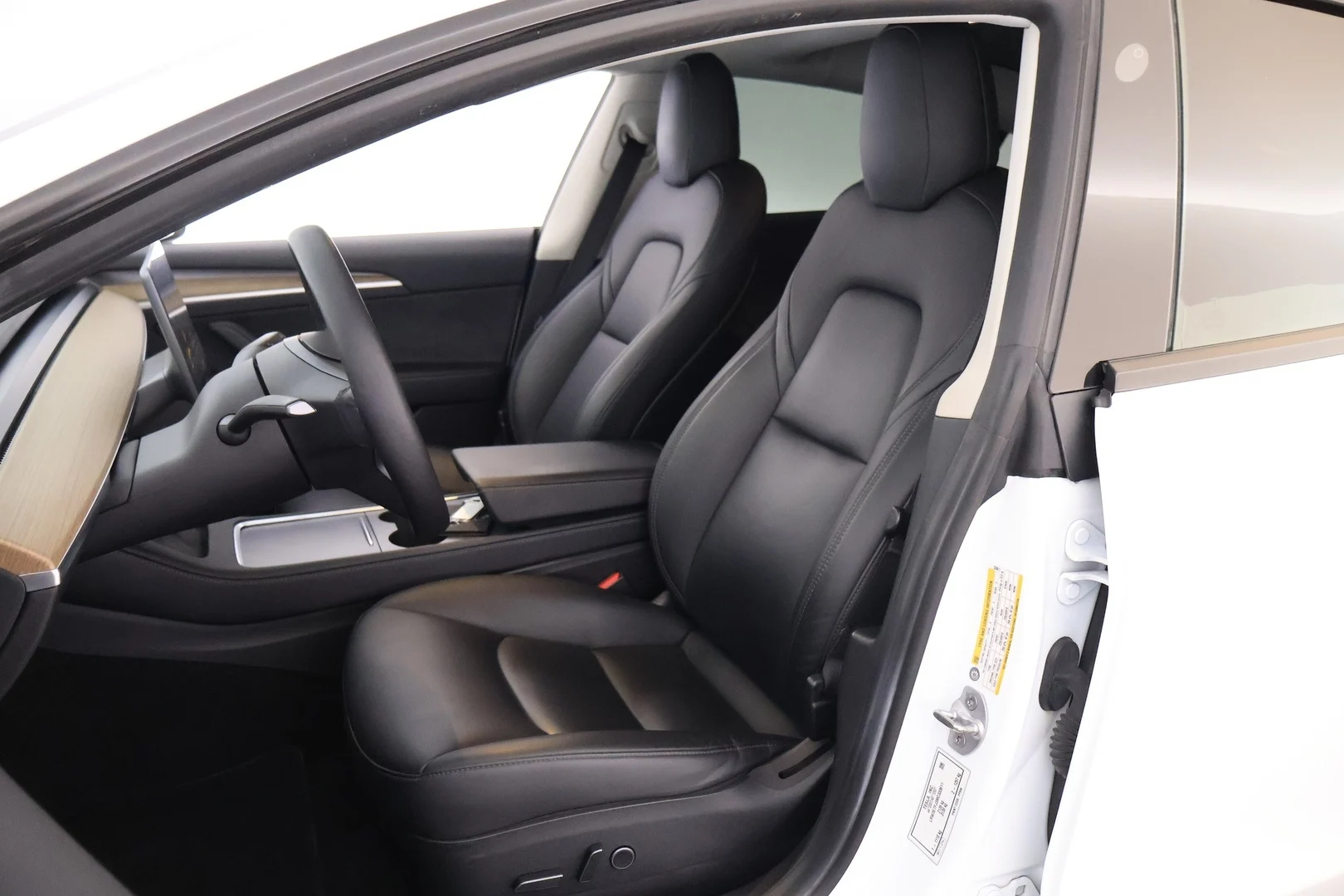 Car Image - 1NQIO1dVCAqetY2qW3isn6