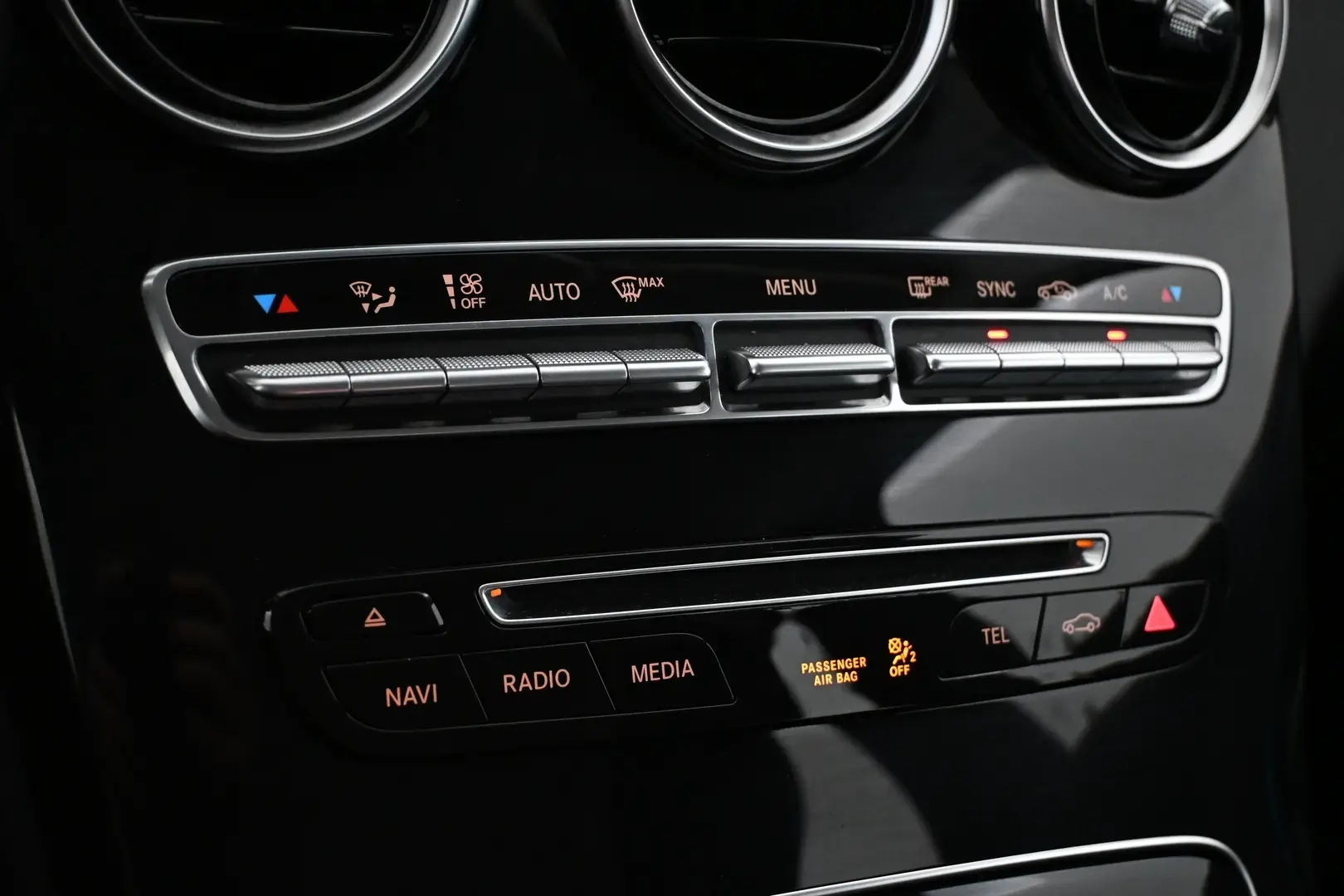 Car Image - 3ajL1EtlXt9PUfuD0Lluea