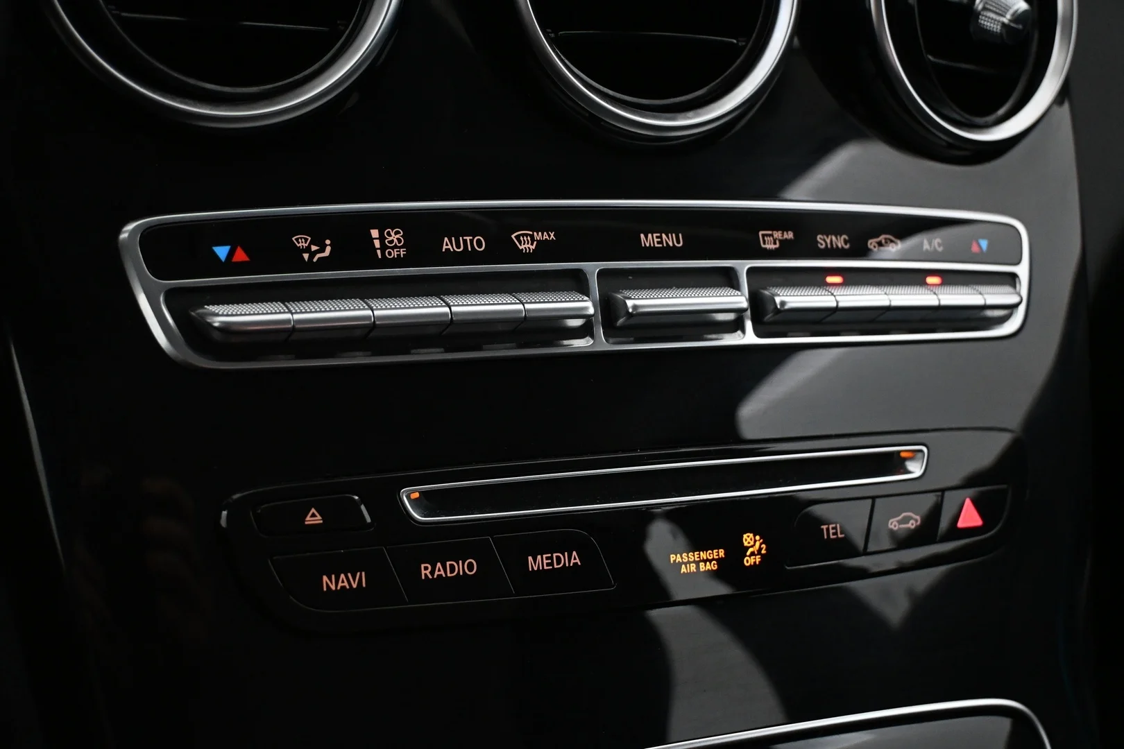 Car Image - 3ajL1EtlXt9PUfuD0Lluea