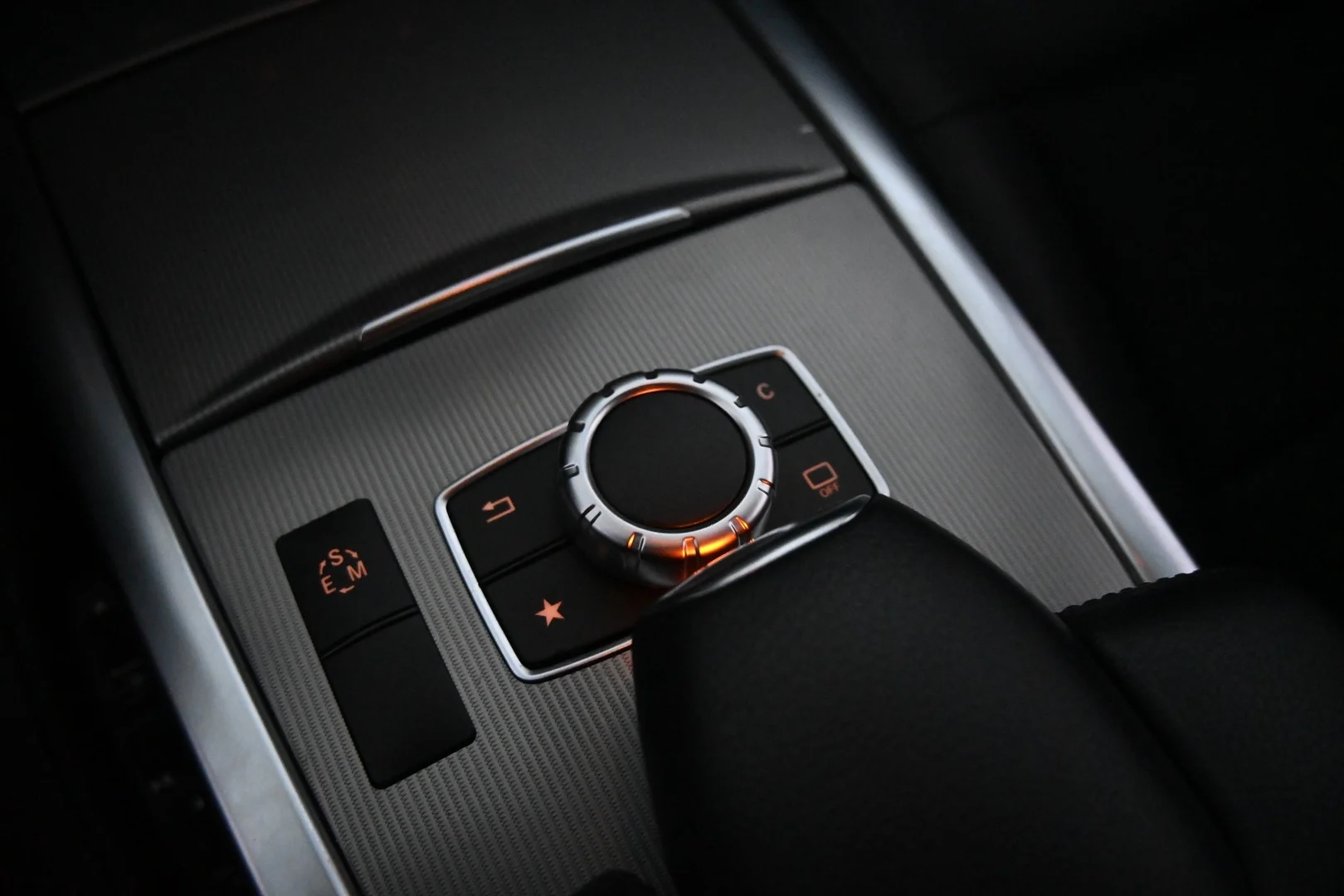 Car Image - 4bqGaFo0D0dkWJmkuf8bTT