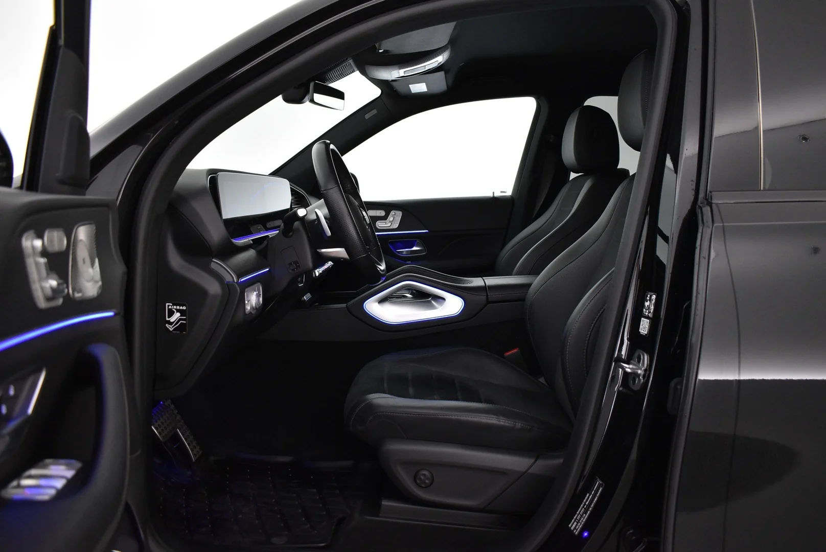 Car Image - 3oV7QXH3MQfszv42GSi5zl