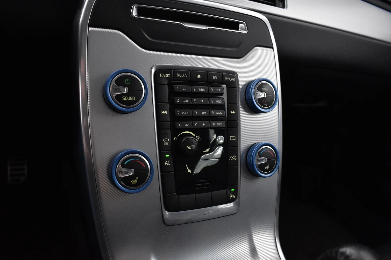 Car Image - 20HRmBiSHiWPD0k6SBtVWc