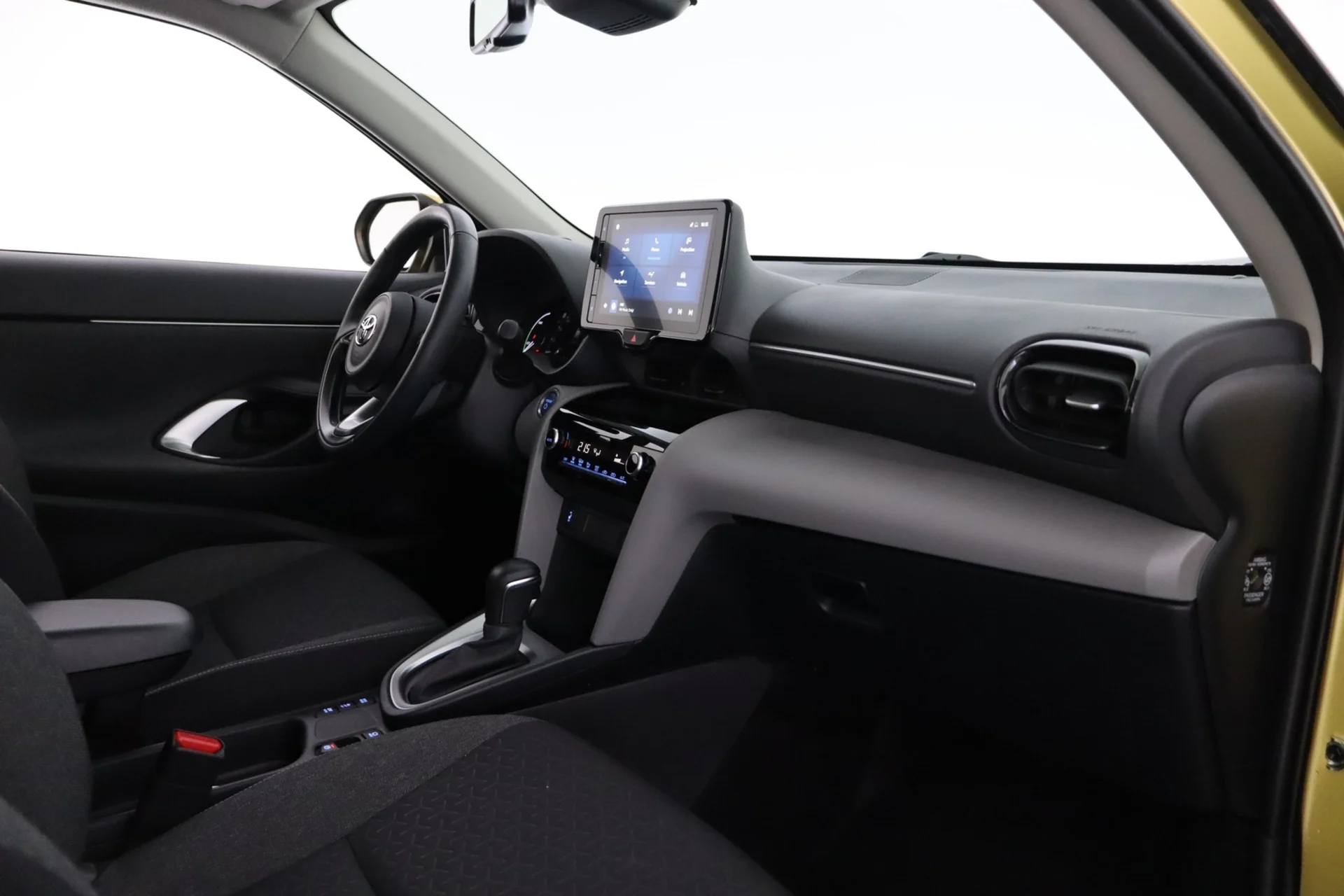 Car Image - 3NG0A74yxhmsk0lgjnt9j3