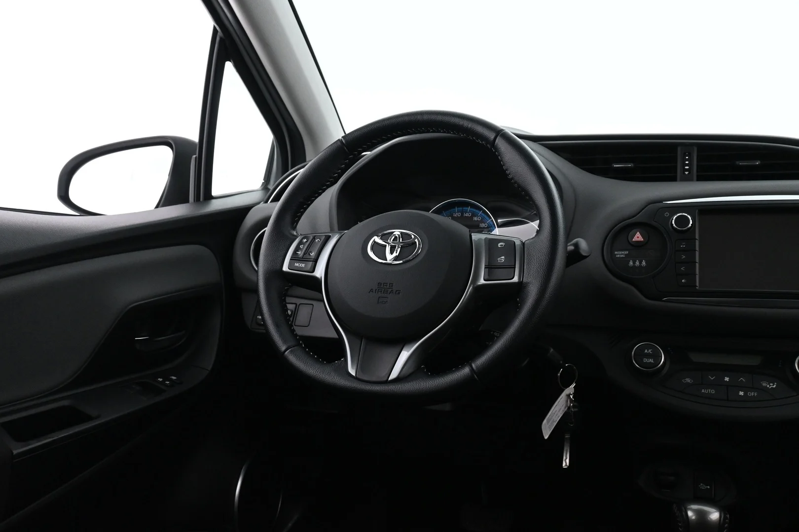 Car Image - 7Hv9gjzARlqtzPF3TknKdc
