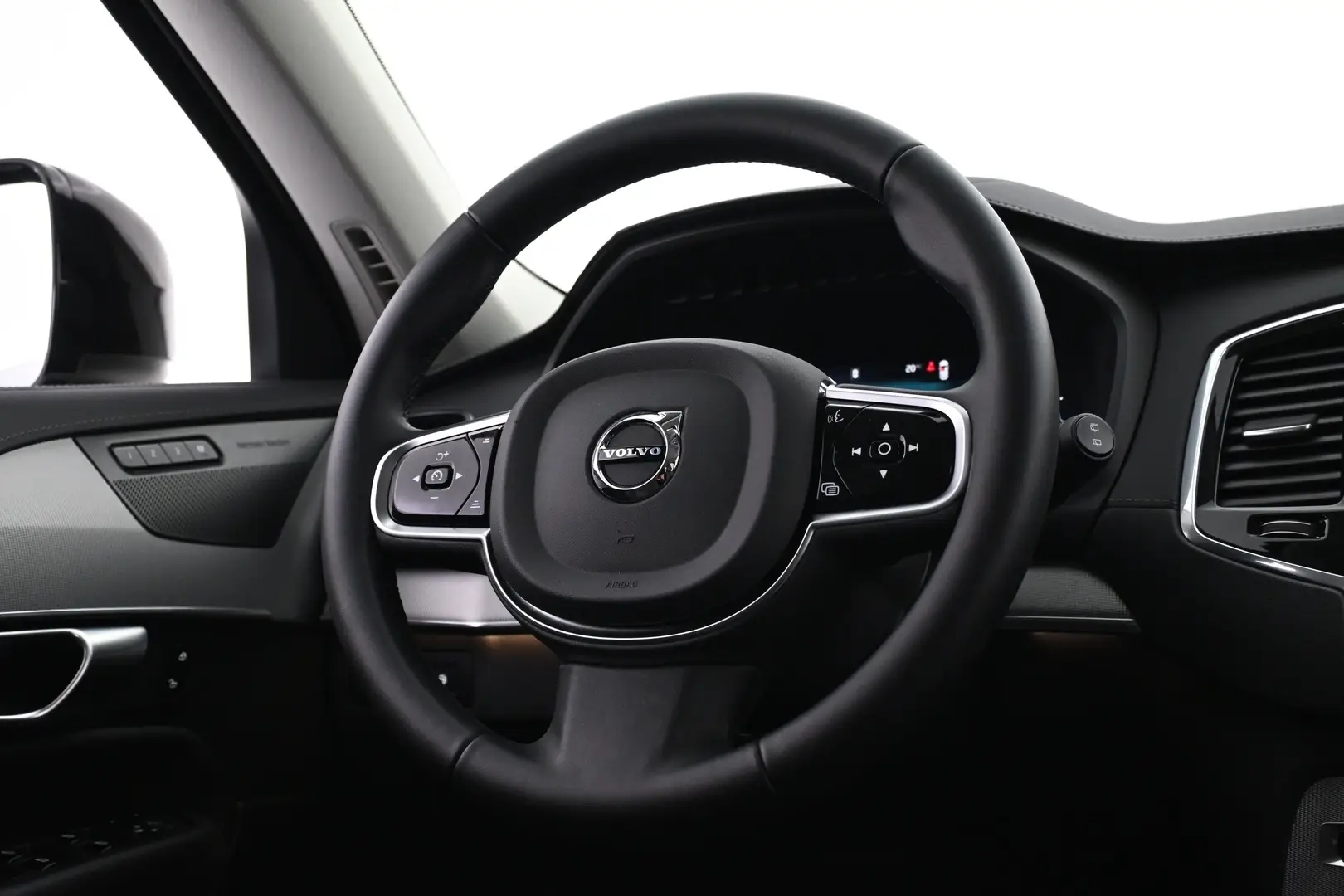 Car Image - 3yRjCiy5EDWb5wE8V5Y0uk