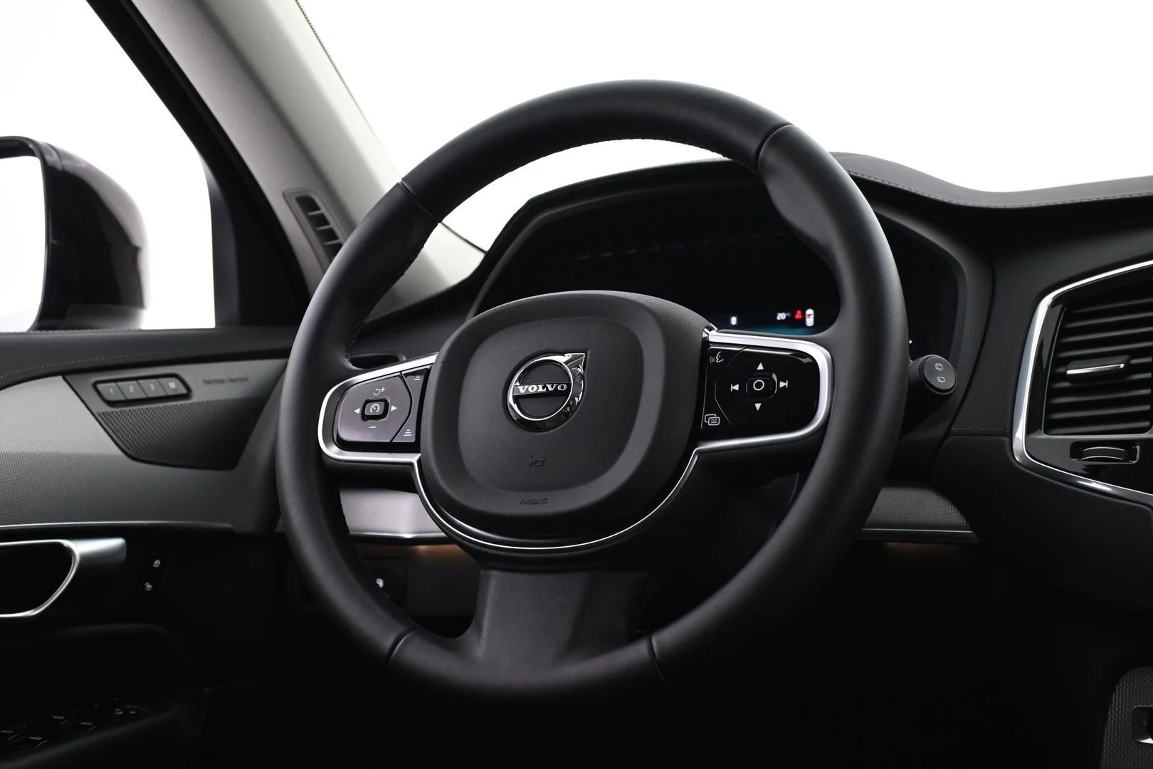 Car Image - 3yRjCiy5EDWb5wE8V5Y0uk