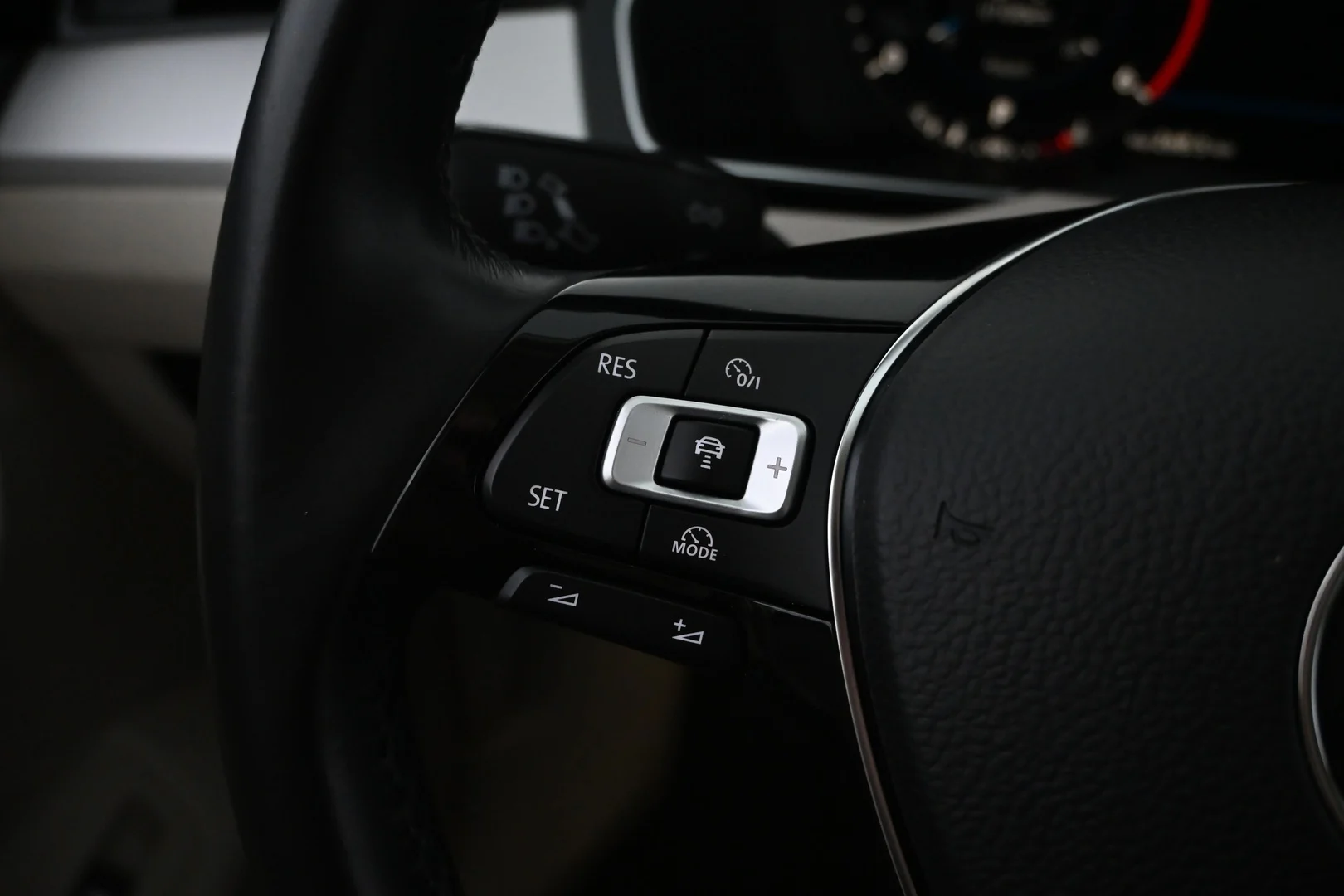 Car Image - 3wsH1015doqf0T1yXpbWpL