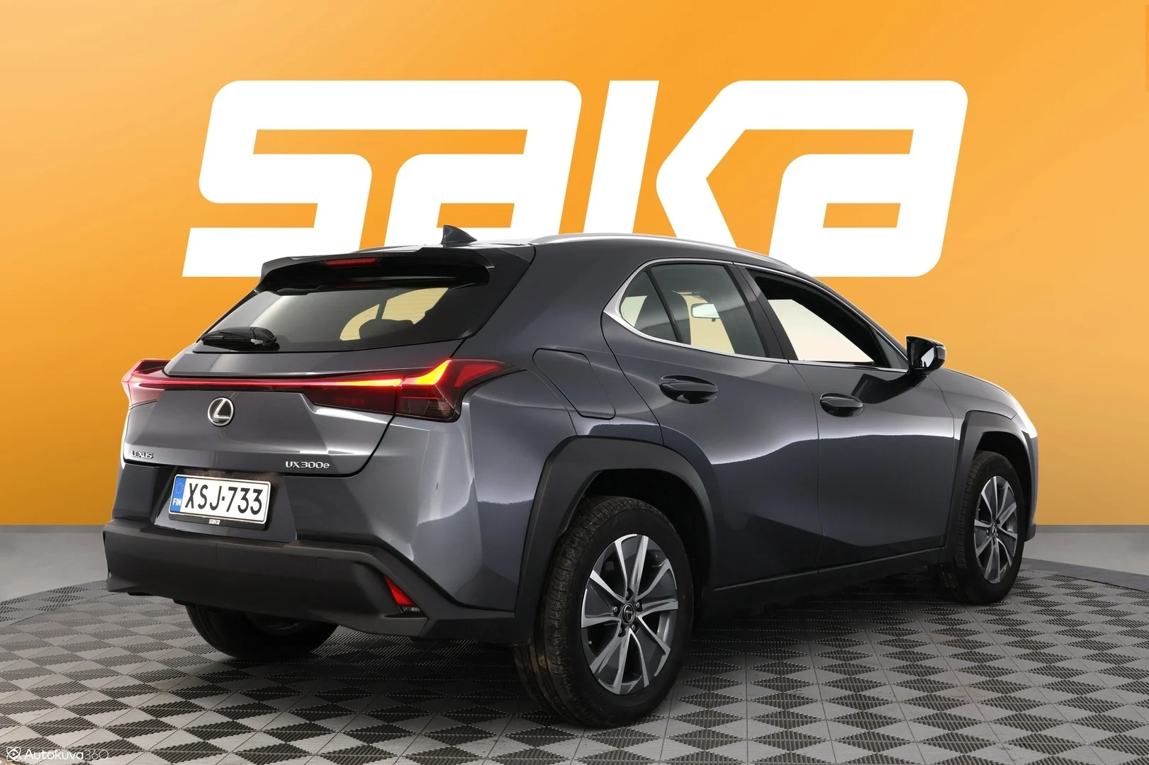 Car Image - 3Lxx1tuTk9mJaAMqc6ot8L