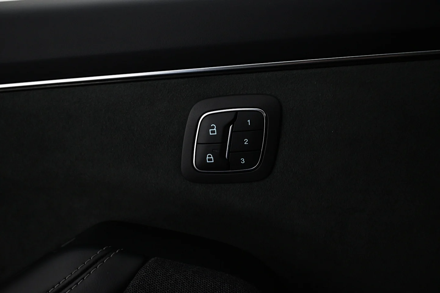 Car Image - 54tX0KdNhU8YDXjLTtqMkI