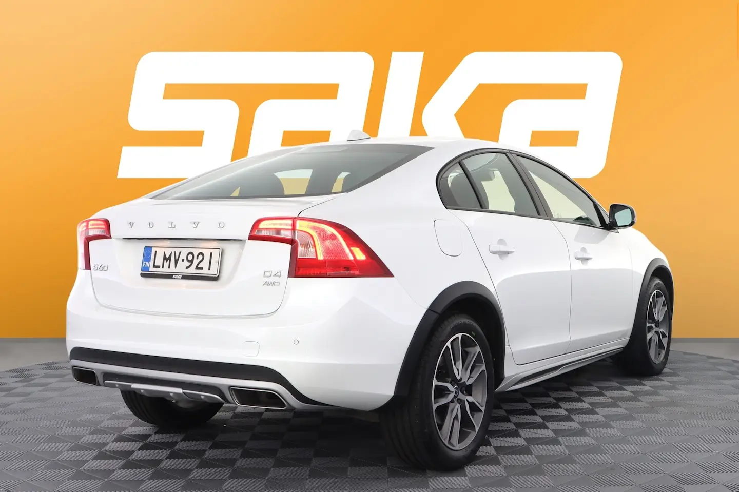 Car Image - S1QJ1eClYeA9gO94N4FMJ