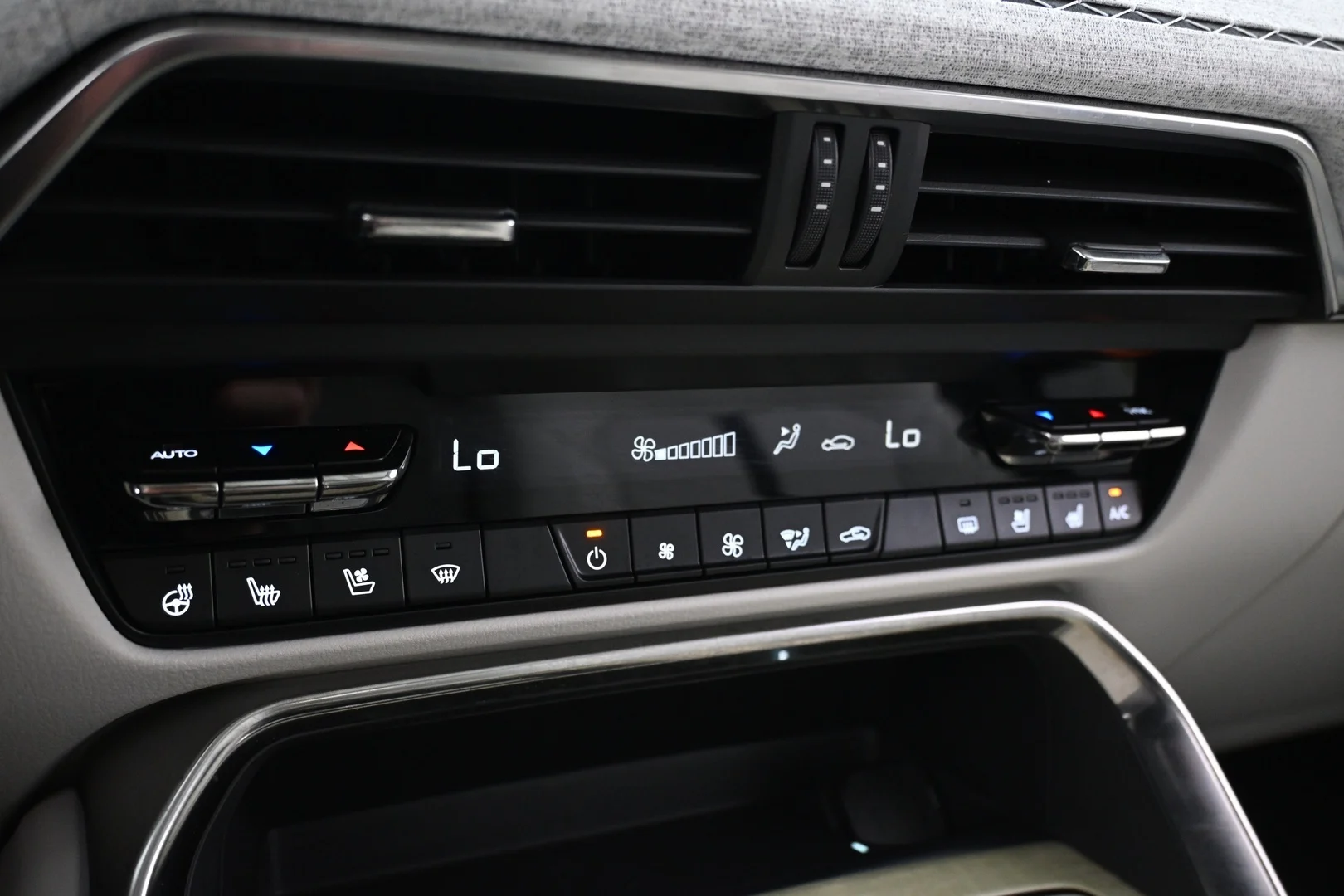Car Image - undhtycCcdVDyB3YbJDr5