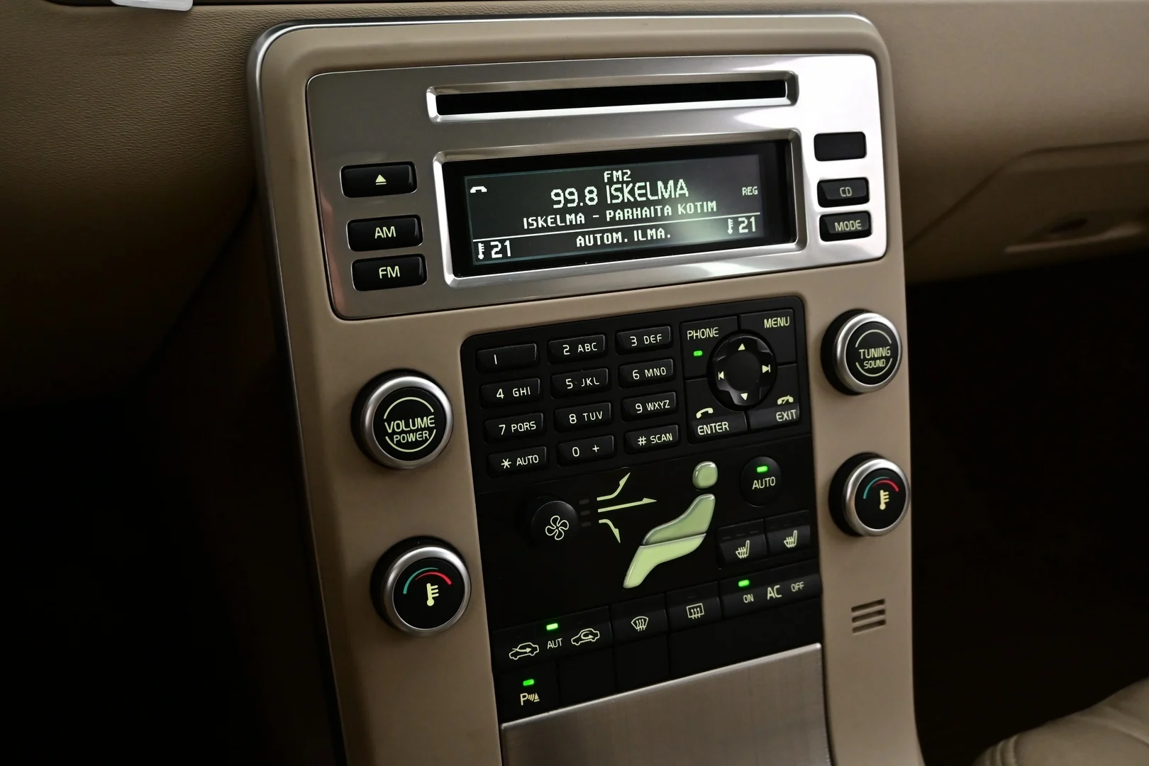 Car Image - 4JgrgkZkIUKN1Xr8v4jMrY