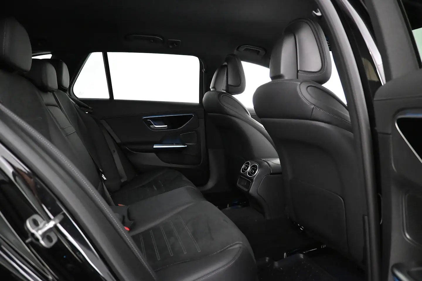 Car Image - 3ojv9FhwbRCi6lrzidK5uU