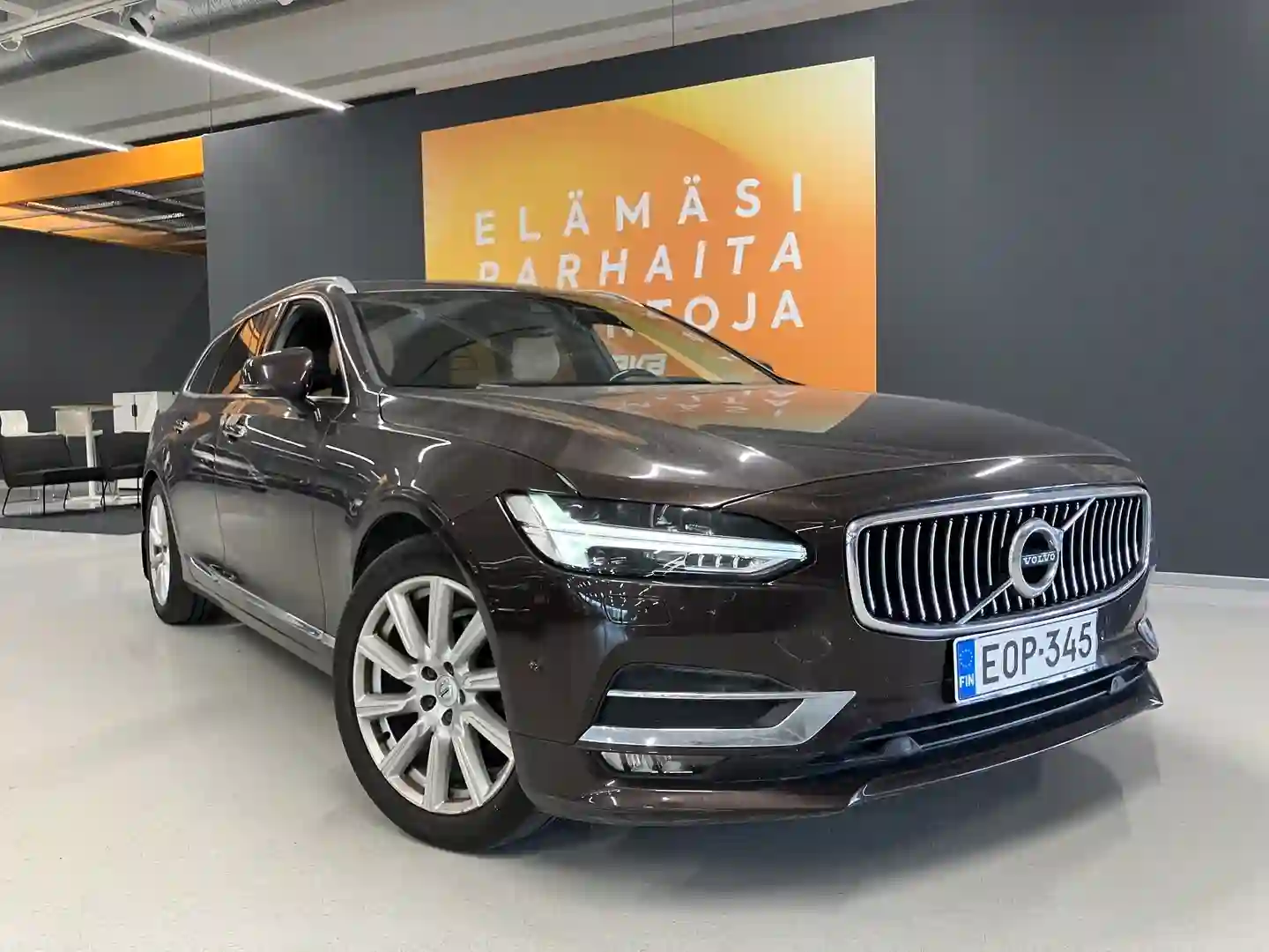 Car Image - 5DD8rOpxaBCCdTZVdfHZc2